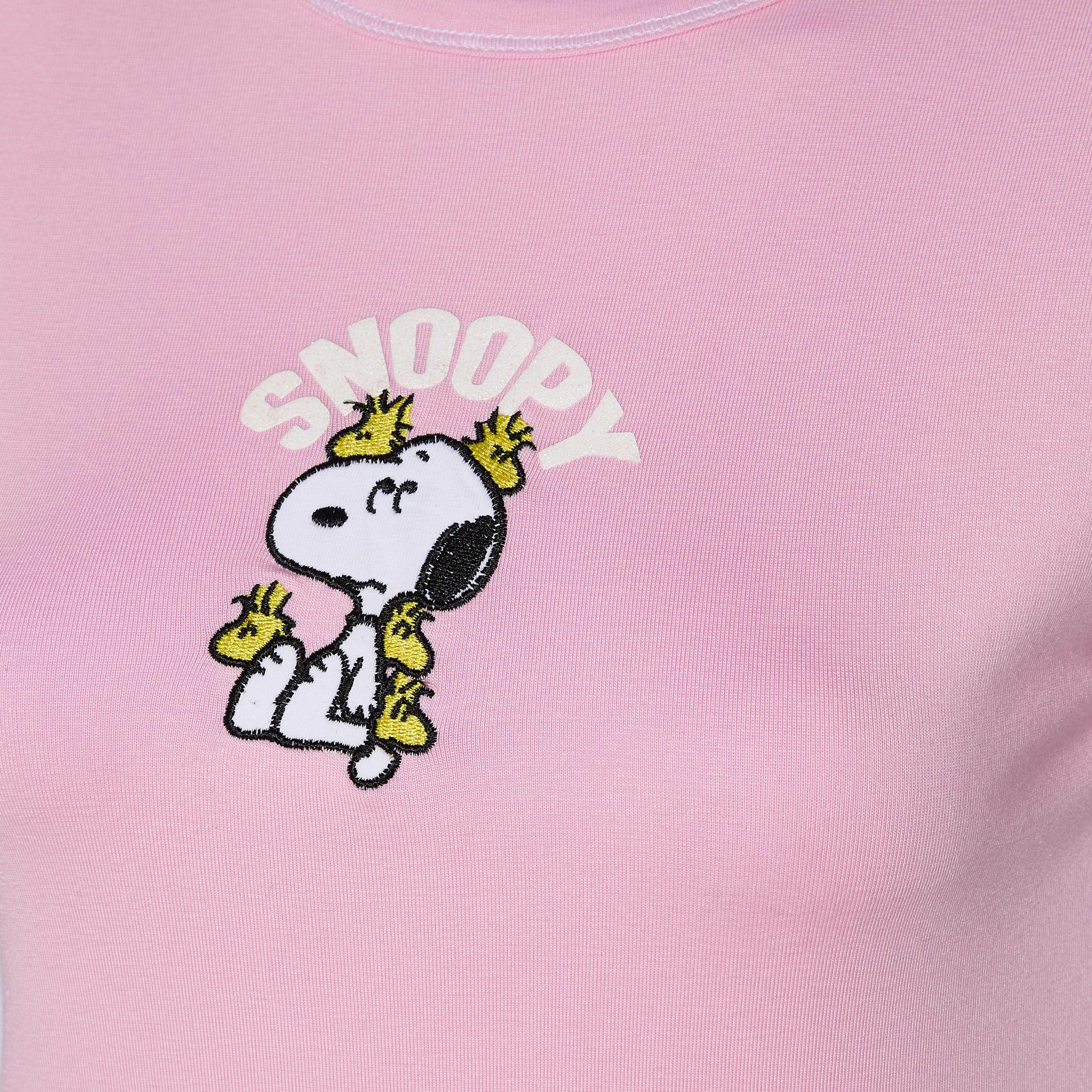 تيشيرت بتطريز سنوبي-women-clothing-tshirts-image-2