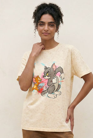 تيشيرت توم أند جيري مقاس كبير بياقة دائرية-women-clothing-tshirts-image-1