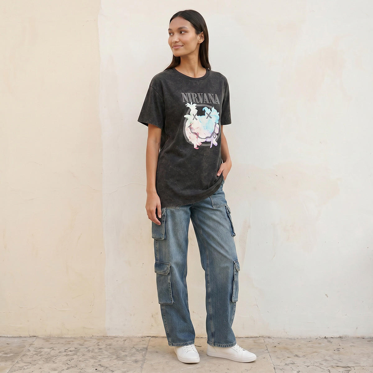 تيشيرت واسع من نيرفانا-women-clothing-tshirts-image-3