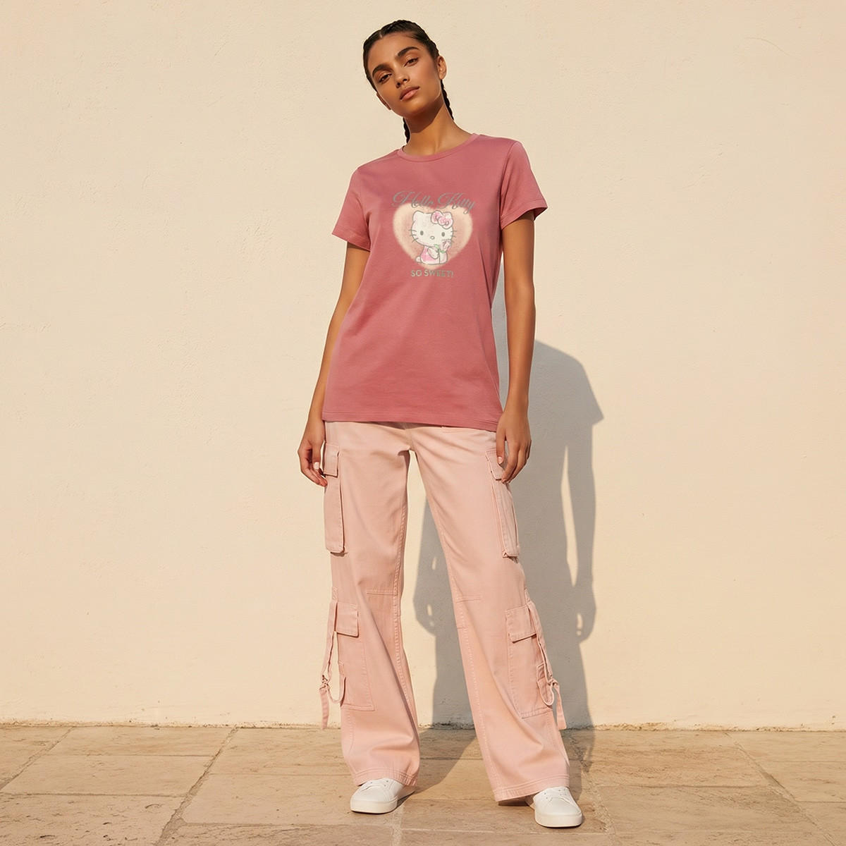 تيشيرت قطن بياقة ضيقة وطبعات هيلو كيتي-women-clothing-tshirts-image-3