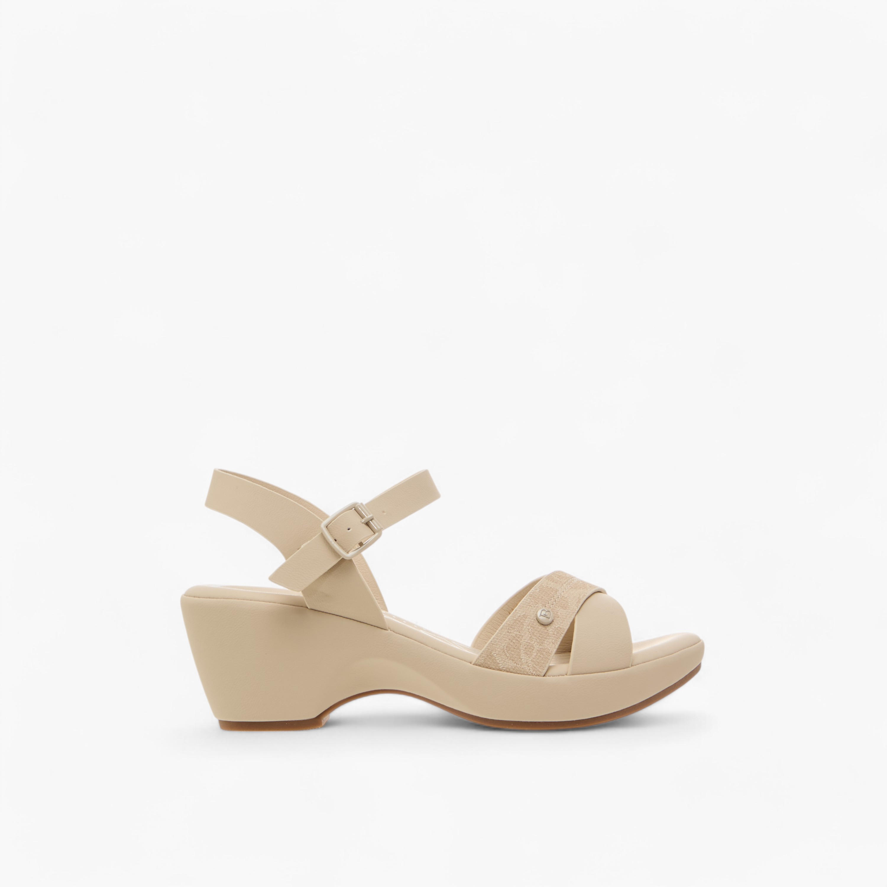 صندل بأحزمة متقاطعة بارز الملمس وبكعب سميك وإغلاق بإبزيم من فلورا بيلا-women-shoes-sandals-heeled-image-3