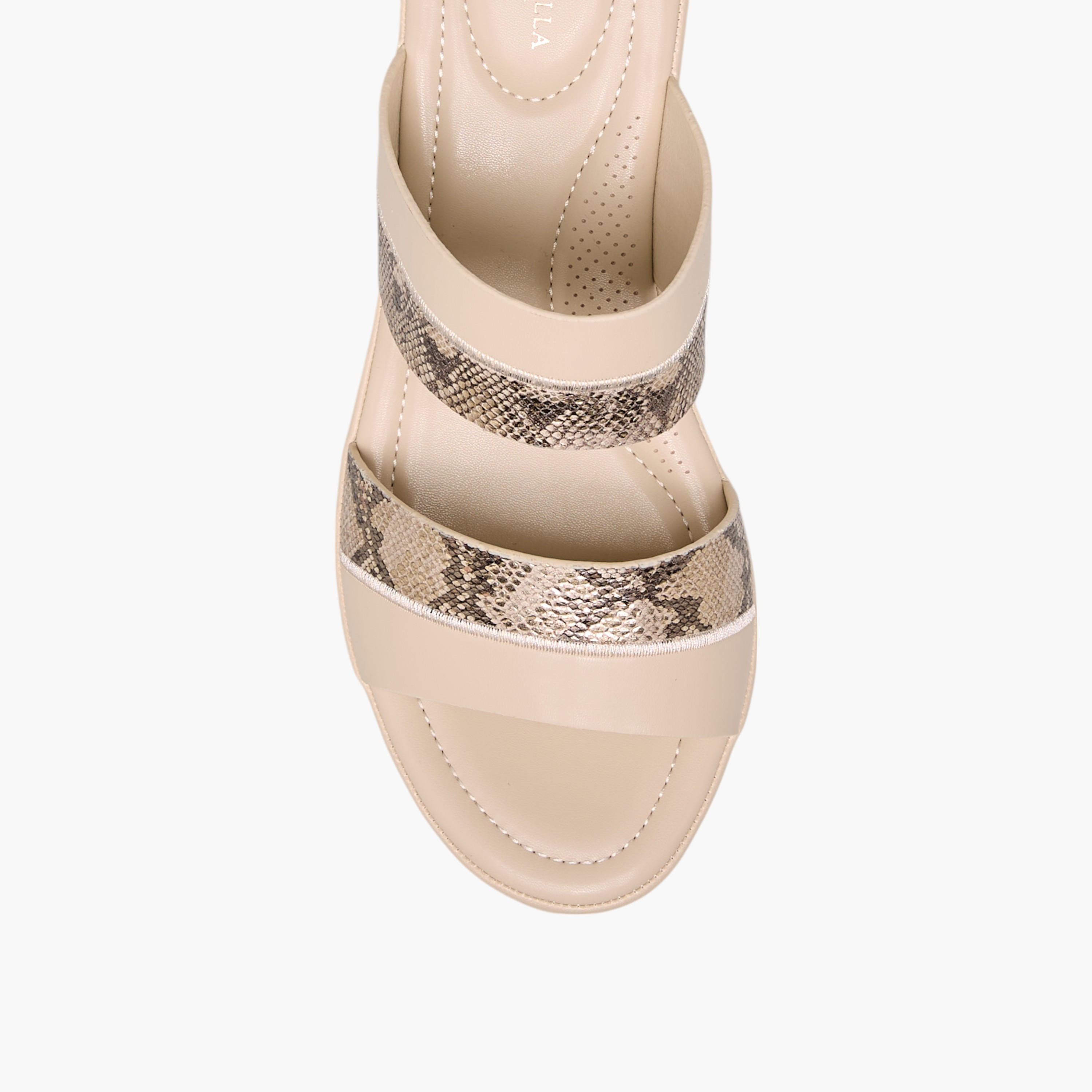 صندل سهل الارتداء بكعب عريض بارز الملمس من فلورا بيلا-women-shoes-sandals-heeled-image-4