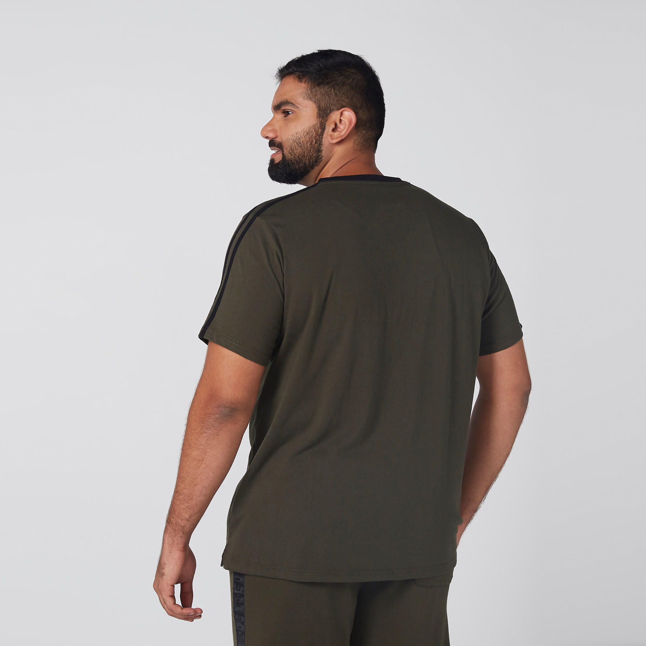 Round Neck T-Shirt with Short Sleeves-men-clothing-tshirtsandpolos-tshirts-image-4