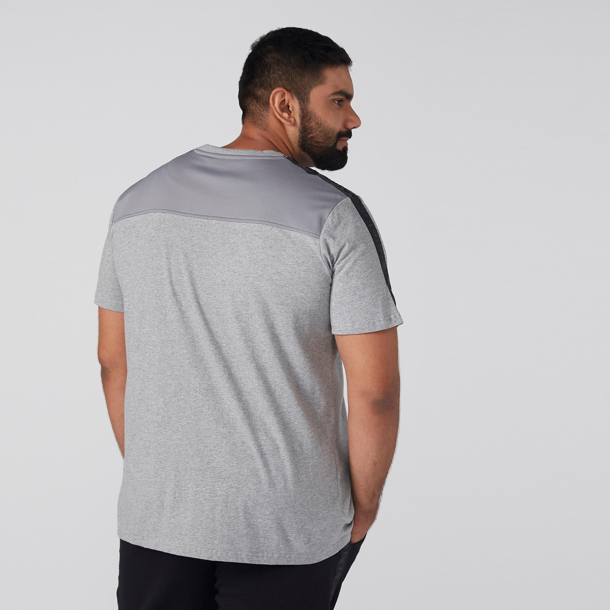 تيشيرت بياقة مستديرة وأكمام قصيرة وطبعات-men-clothing-tshirtsandpolos-tshirts-image-3