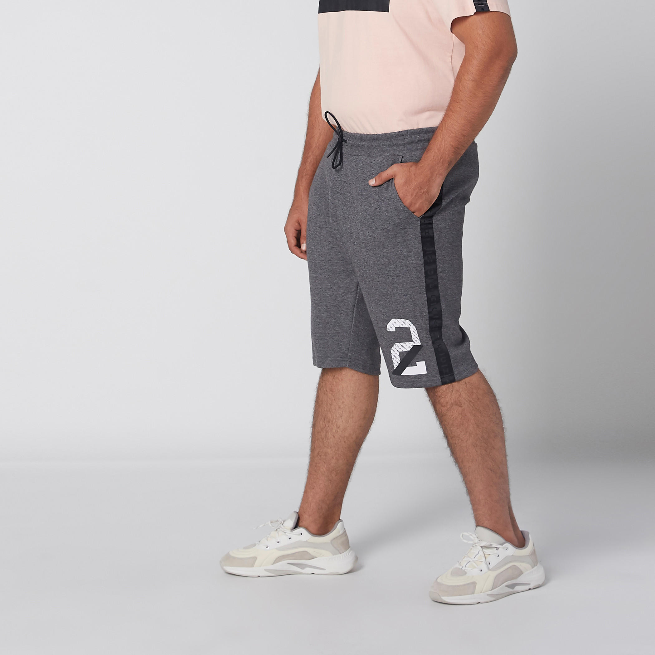 شورت برباط وجيوب وطبعات ميلانج-men-clothing-bottoms-shorts-image-5