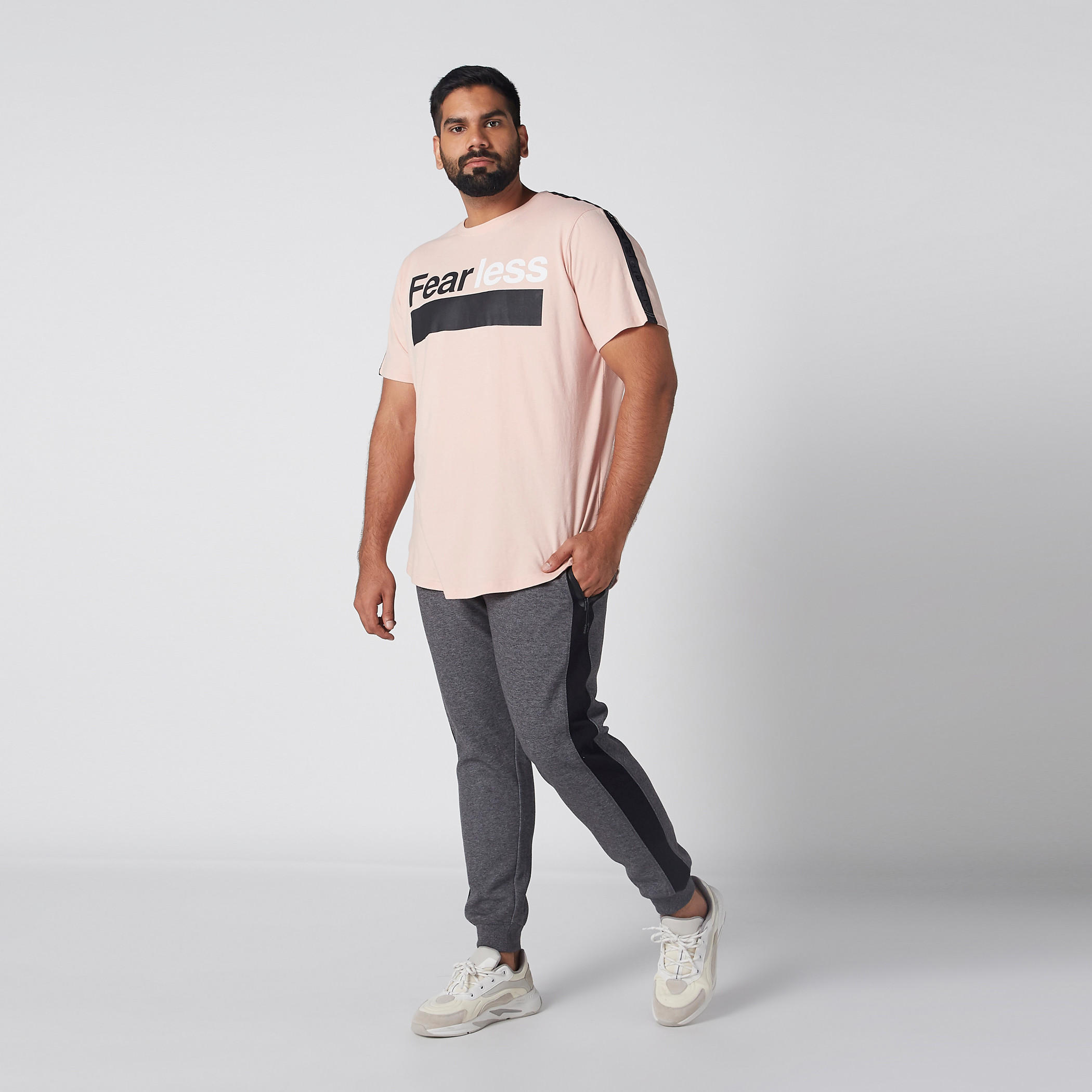 بنطال رياضي ميلانج طويل برباط وجيوب-men-clothing-bottoms-joggers-image-2