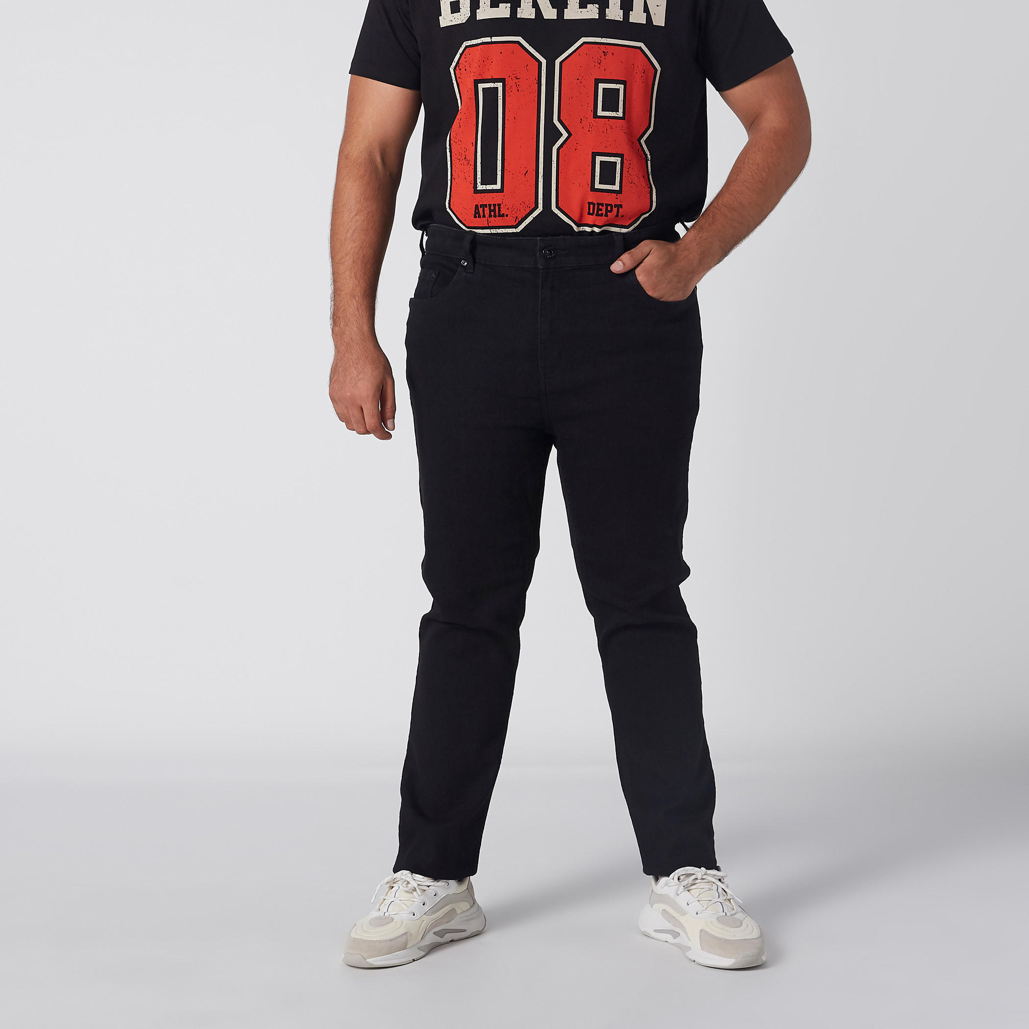 بنطال جينز طويل بزر إغلاق وجيوب-men-clothing-bottoms-jeans-image-1