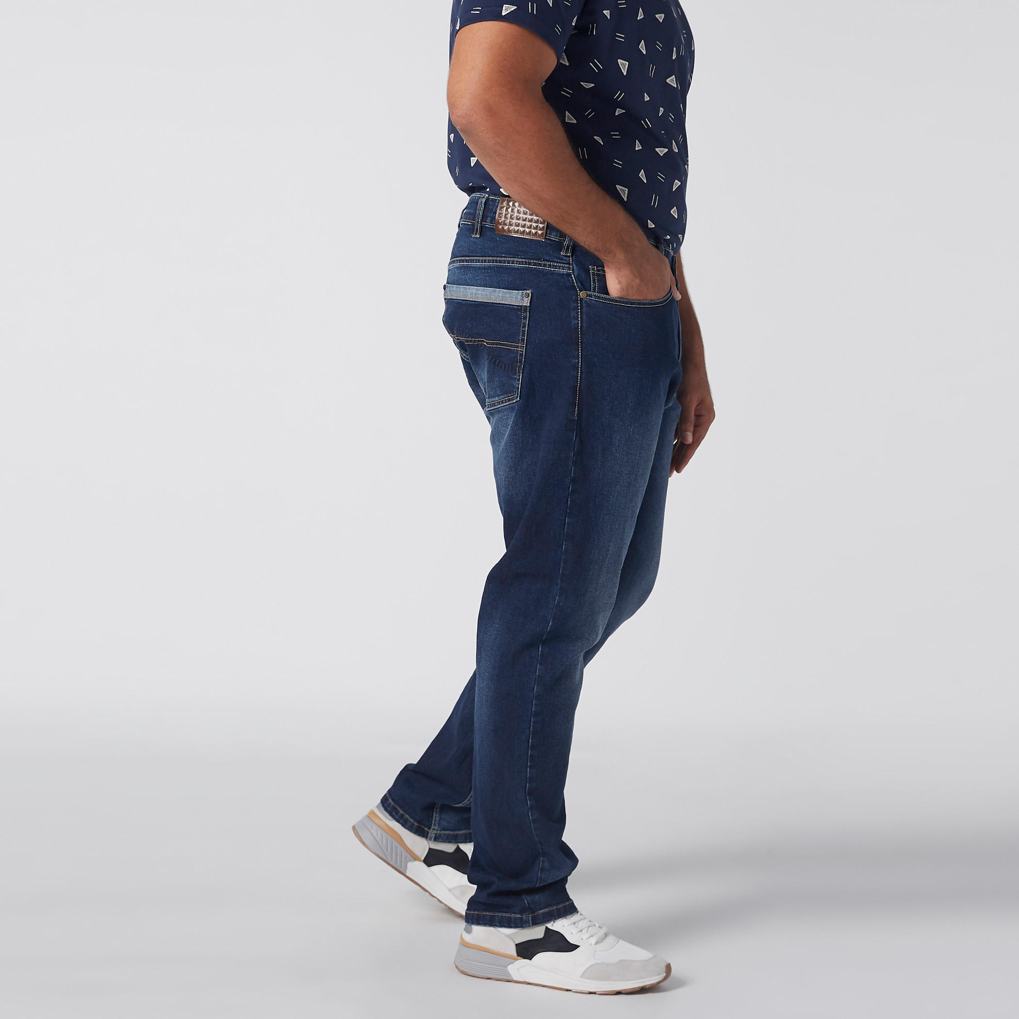 Full Length Jeans with Button Closure and Pocket Detail-men-clothing-bottoms-jeans-image-3