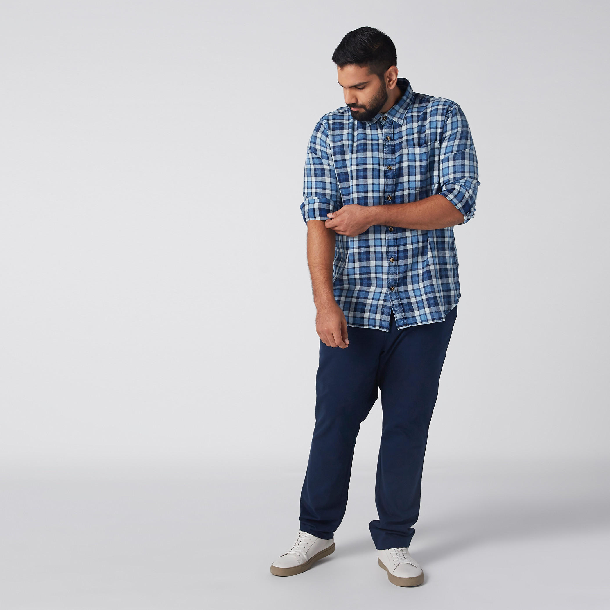 قميص كاروهات بأكمام طويلة وأزرار-men-clothing-shirts-image-4