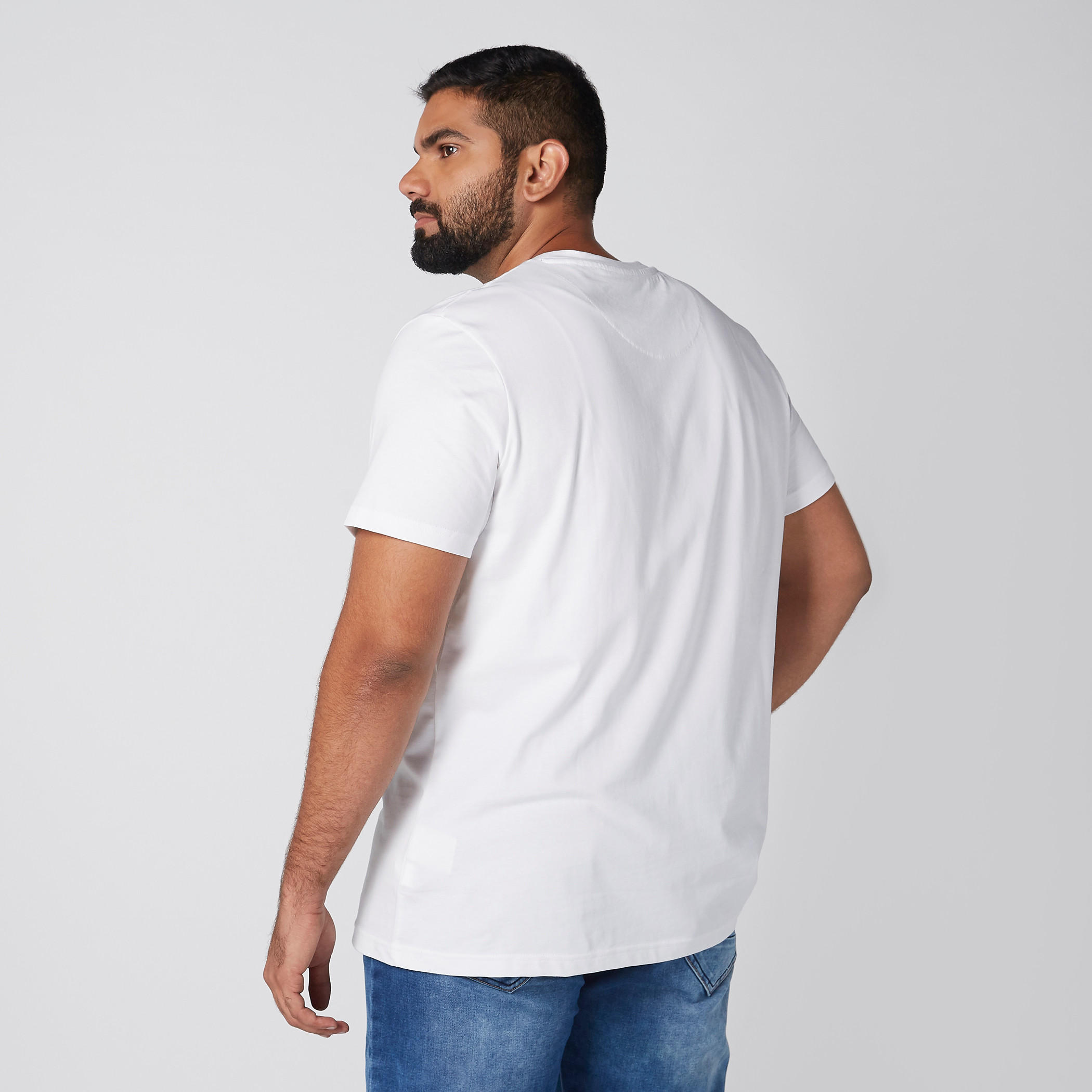 تيشيرت بياقة ضيّقة وأكمام قصيرة وطبعات-men-clothing-tshirtsandpolos-tshirts-image-3