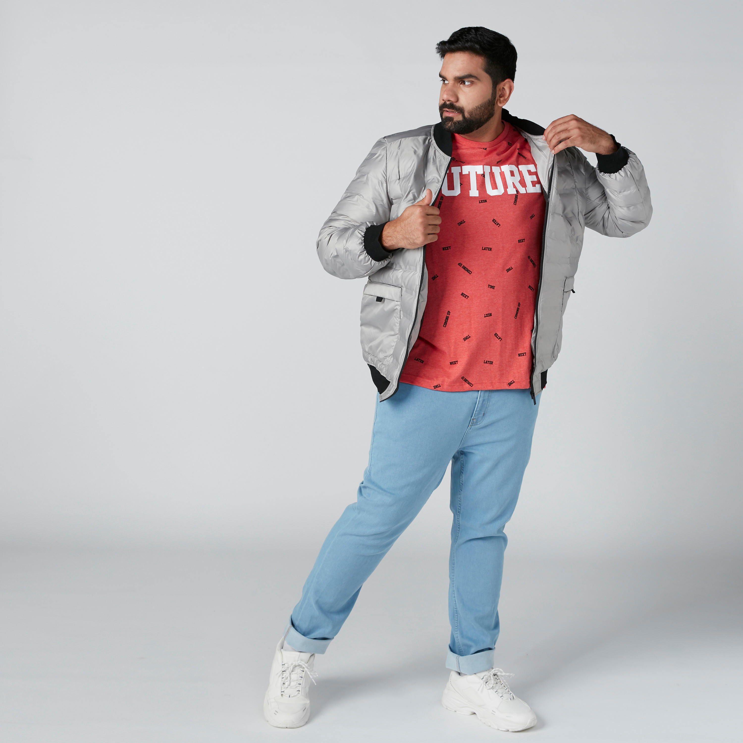 تيشيرت بطبعات بياقة مستديرة بقصّة عادية-men-clothing-tshirtsandpolos-tshirts-image-1