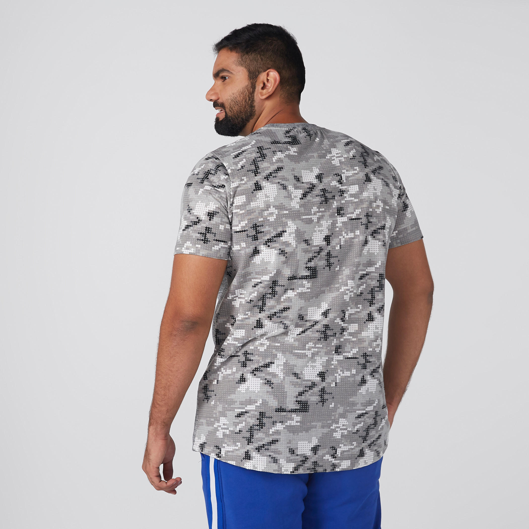 تيشيرت بأكمام قصيرة وطبعات-men-clothing-tshirtsandpolos-tshirts-image-3