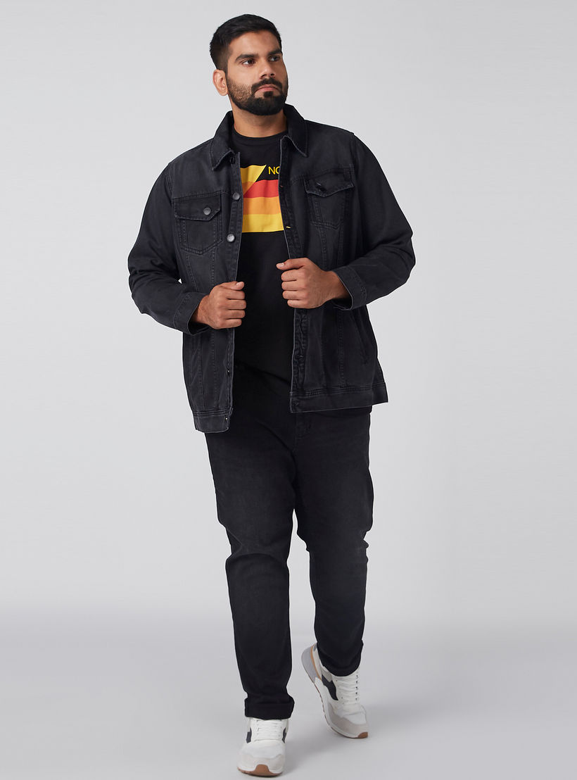 تيشيرت بياقة ضيقة وطبعات-men-clothing-tshirtsandpolos-tshirts-image-2