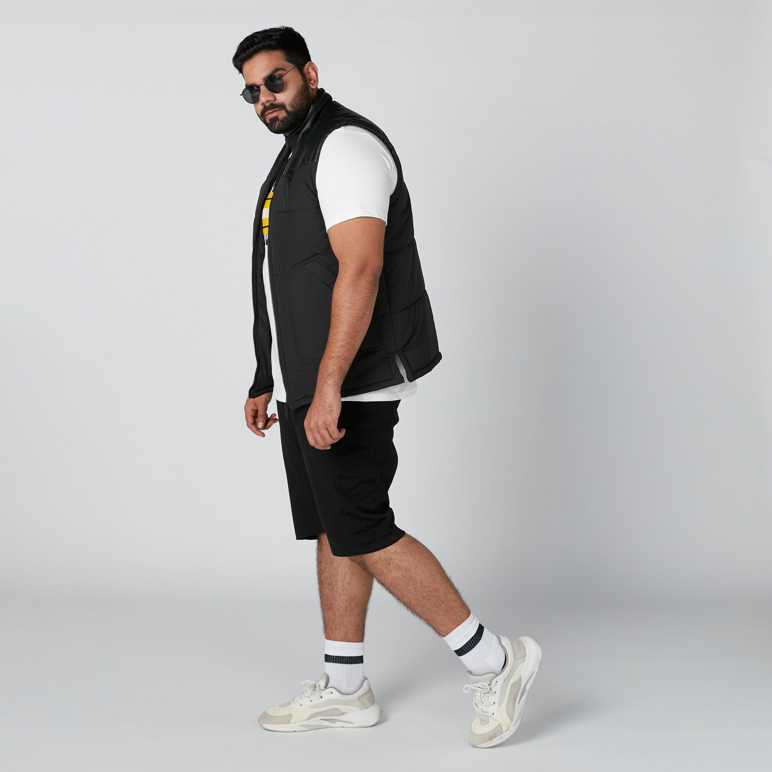 جاكيت دون أكمام بجيوب-men-clothing-jacketsandblazers-jackets-image-3