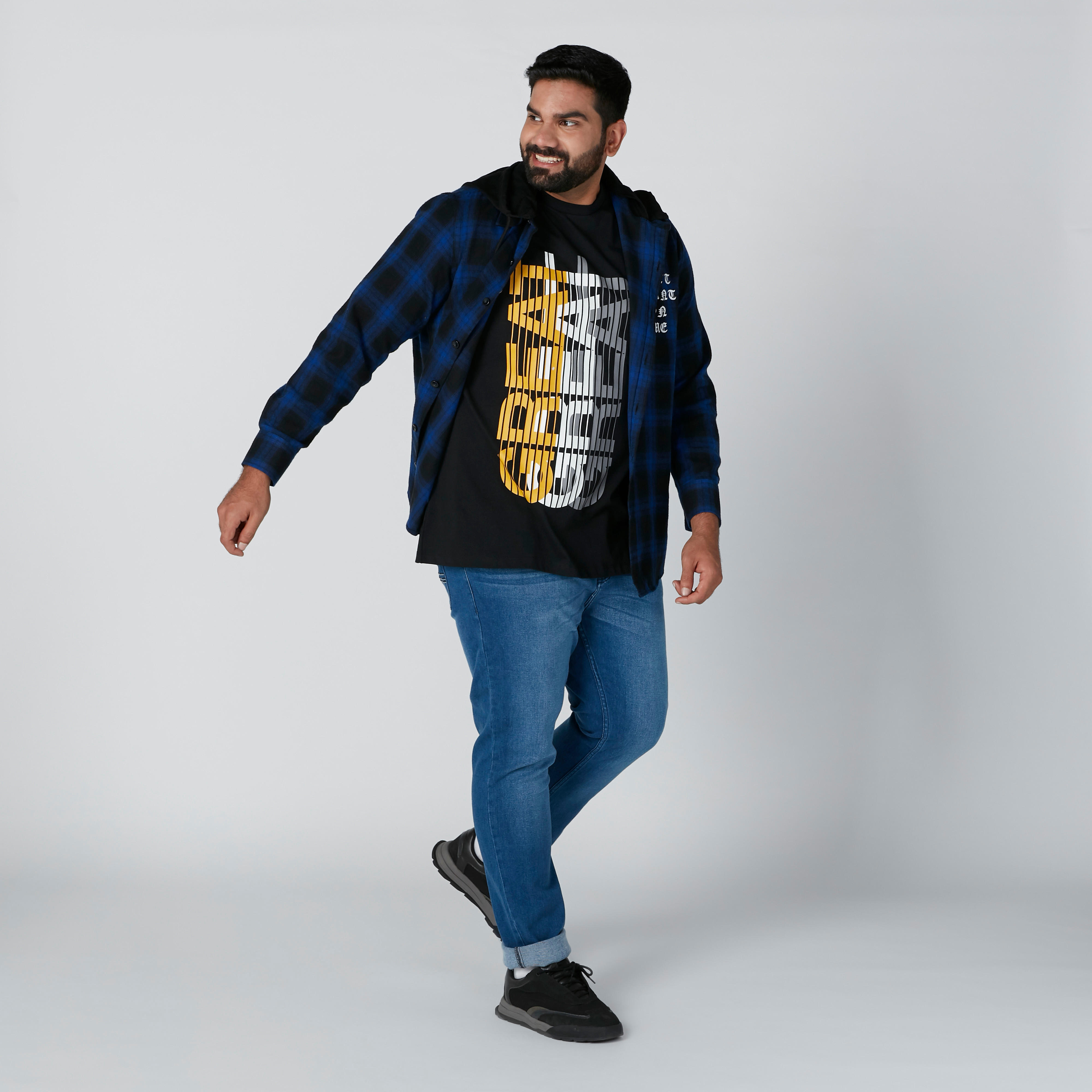 جينز طويل خصر عالٍ بجيوب وعروات حزام-men-clothing-bottoms-jeans-image-1