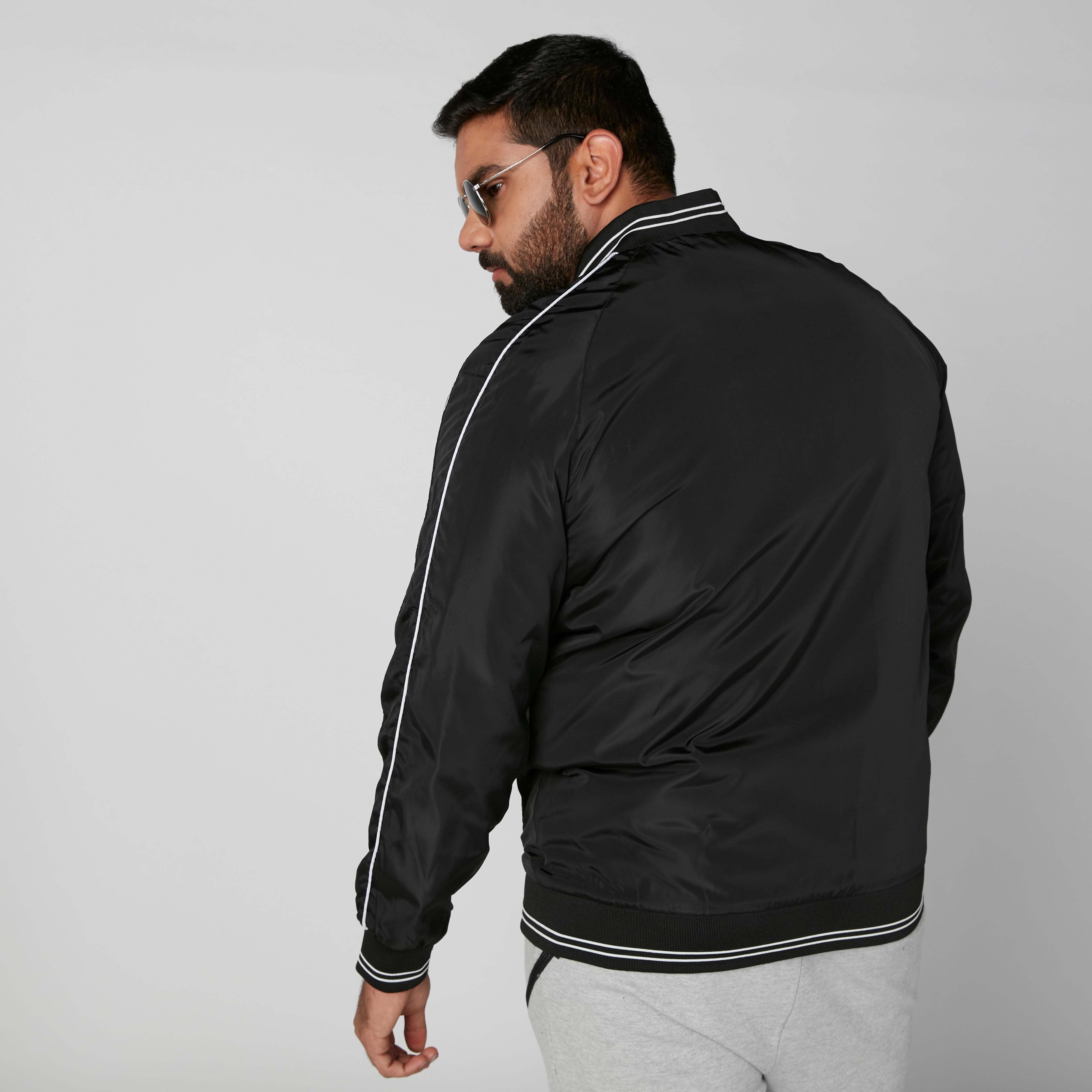 Textured Jacket in Regular Fit with Long Sleeves-men-clothing-jacketsandblazers-jackets-image-2