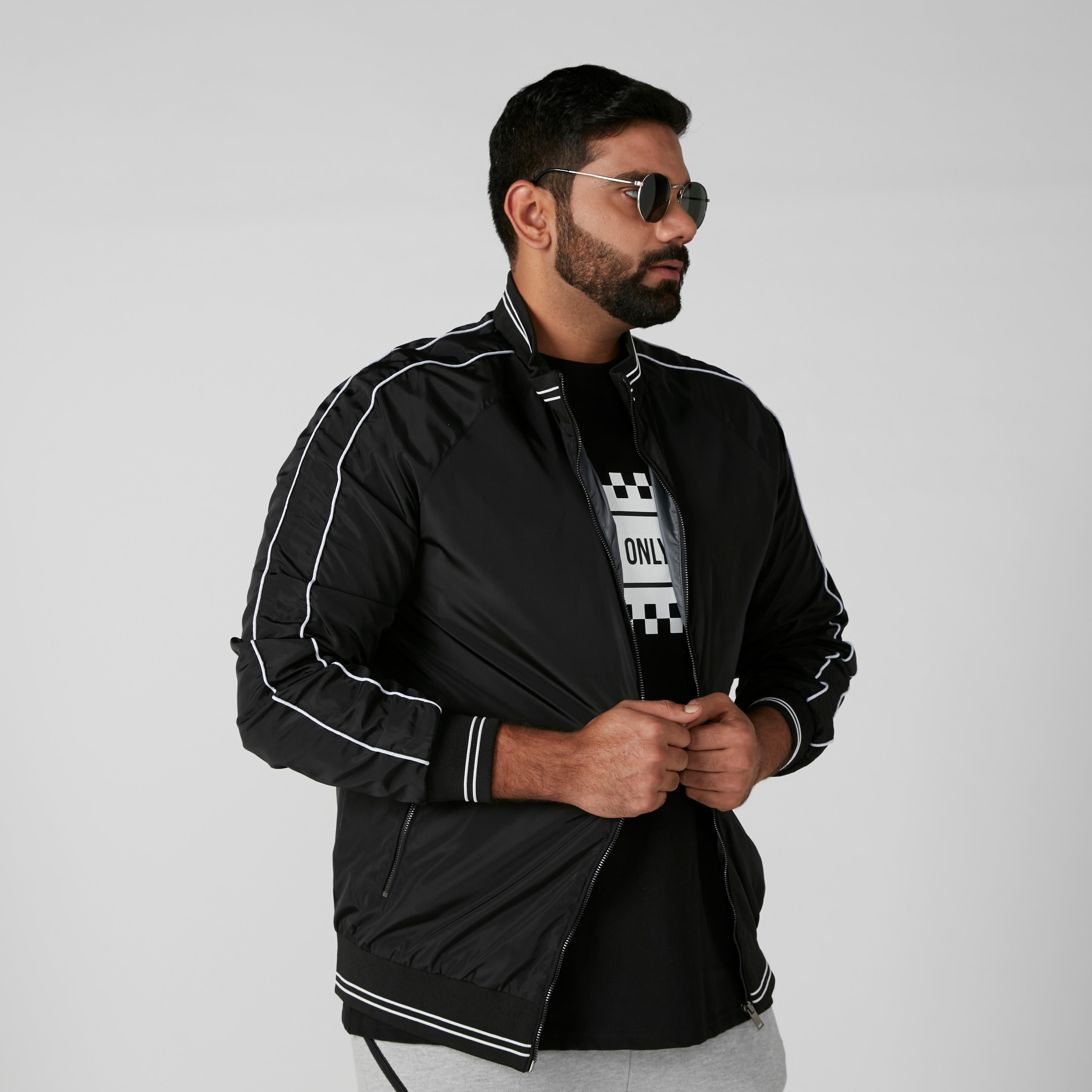 Textured Jacket in Regular Fit with Long Sleeves-men-clothing-jacketsandblazers-jackets-image-4