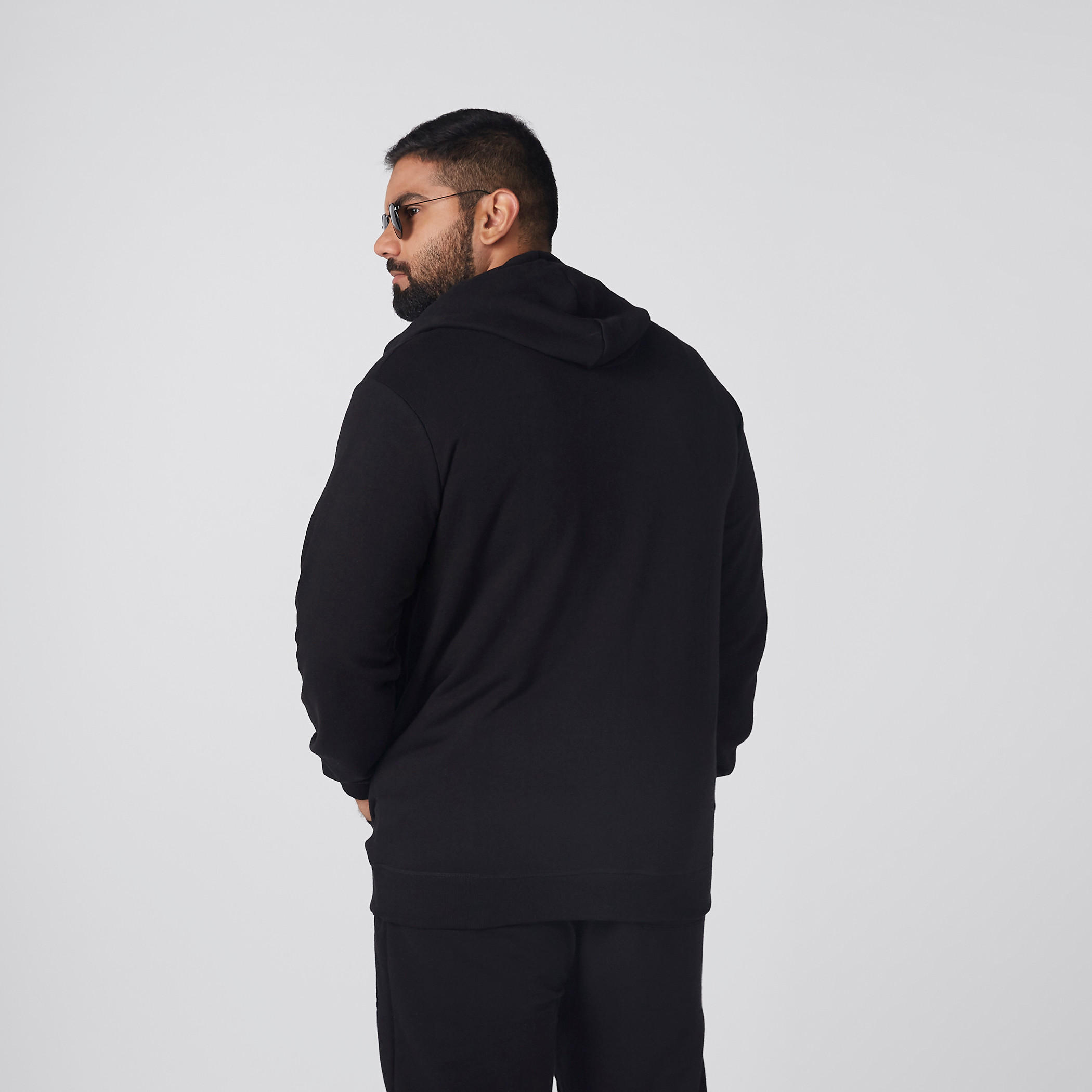 سويت شيرت بقبعة وأكمام طويلة وطبعات-men-clothing-jacketsandblazers-jackets-image-3