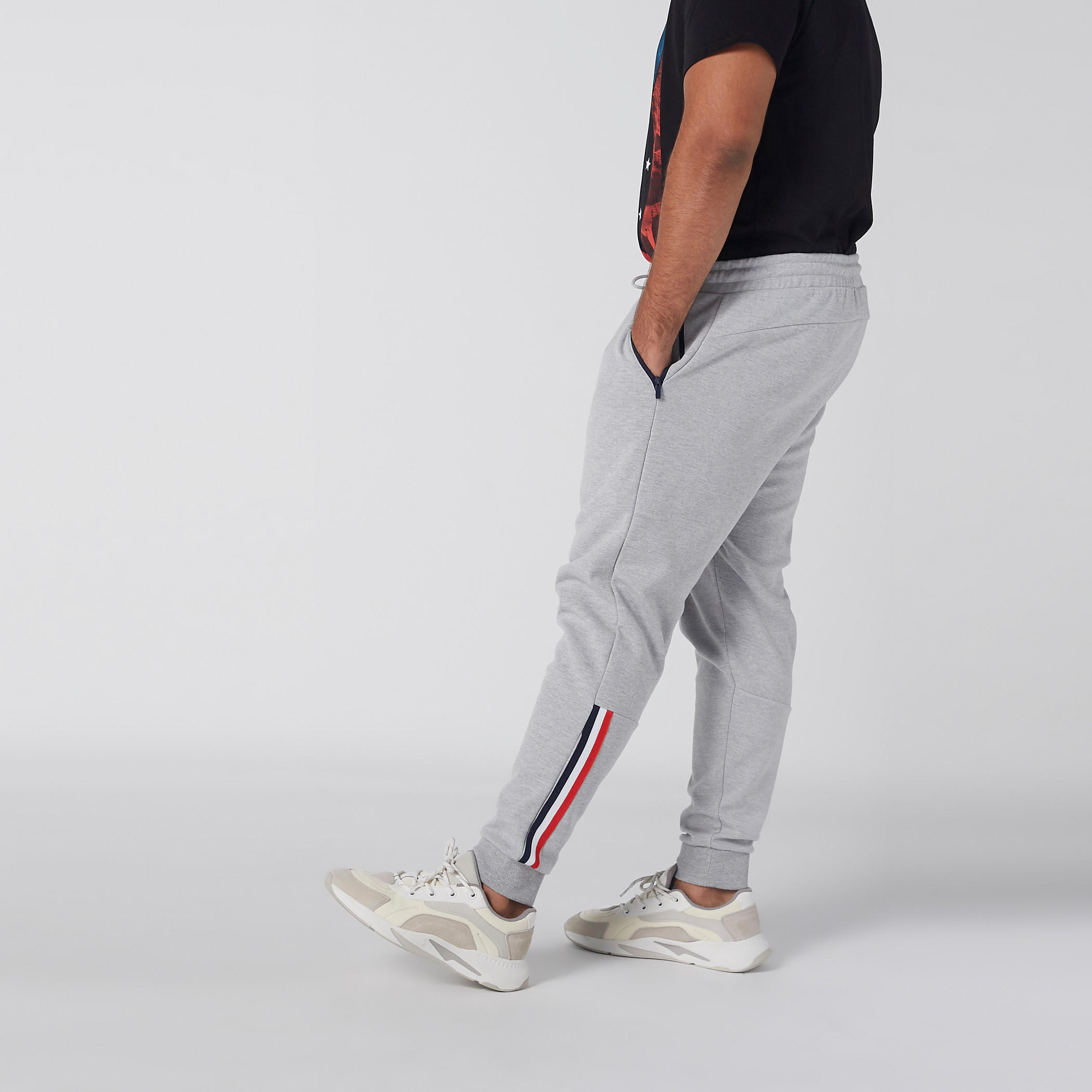 بنطال رياضي طويل بجيوب-men-clothing-bottoms-joggers-image-3