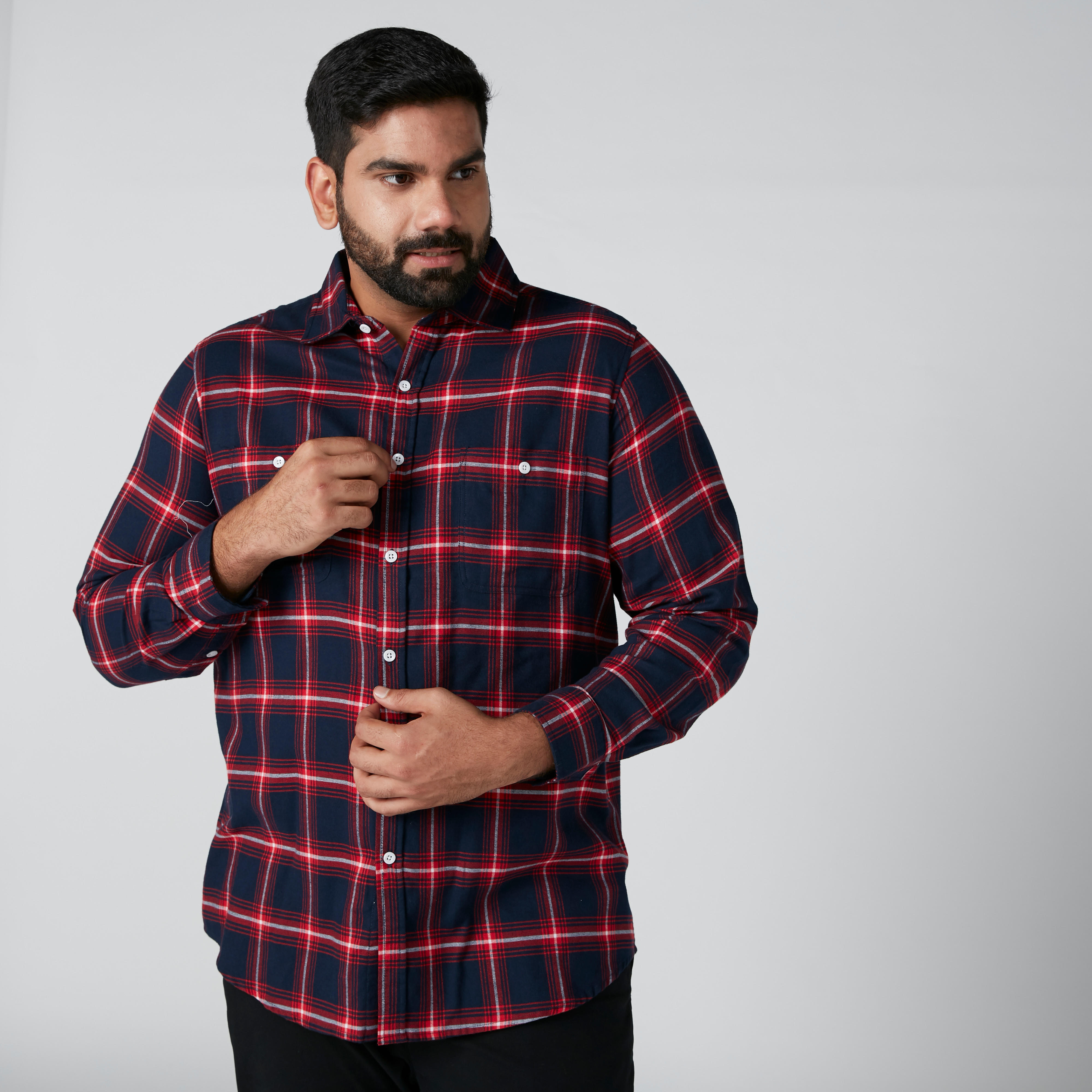 قميص كاروهات بأكمام طويلة وأزرار-men-clothing-shirts-image-3