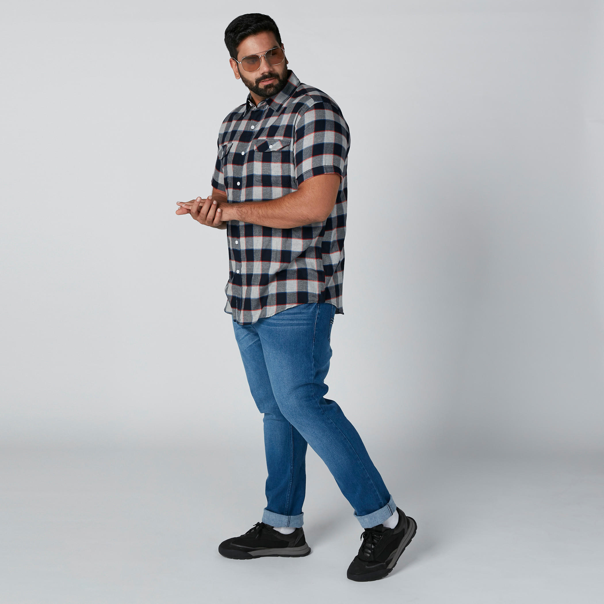 قميص كاروهات بأكمام قصيرة وأزرار-men-clothing-shirts-image-2