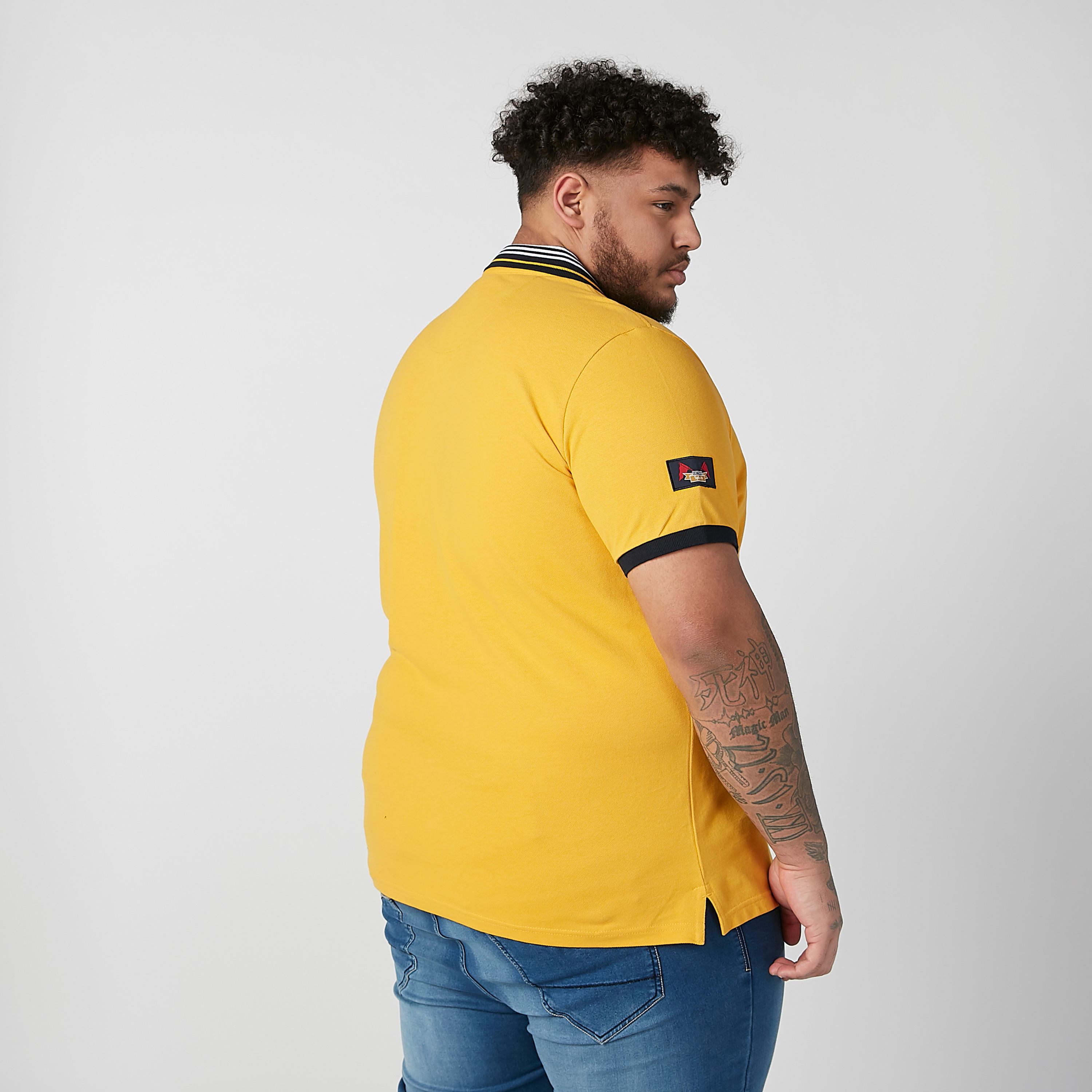 تيشيرت بولو مطرّز بأكمام قصيرة-men-clothing-tshirtsandpolos-polos-image-5