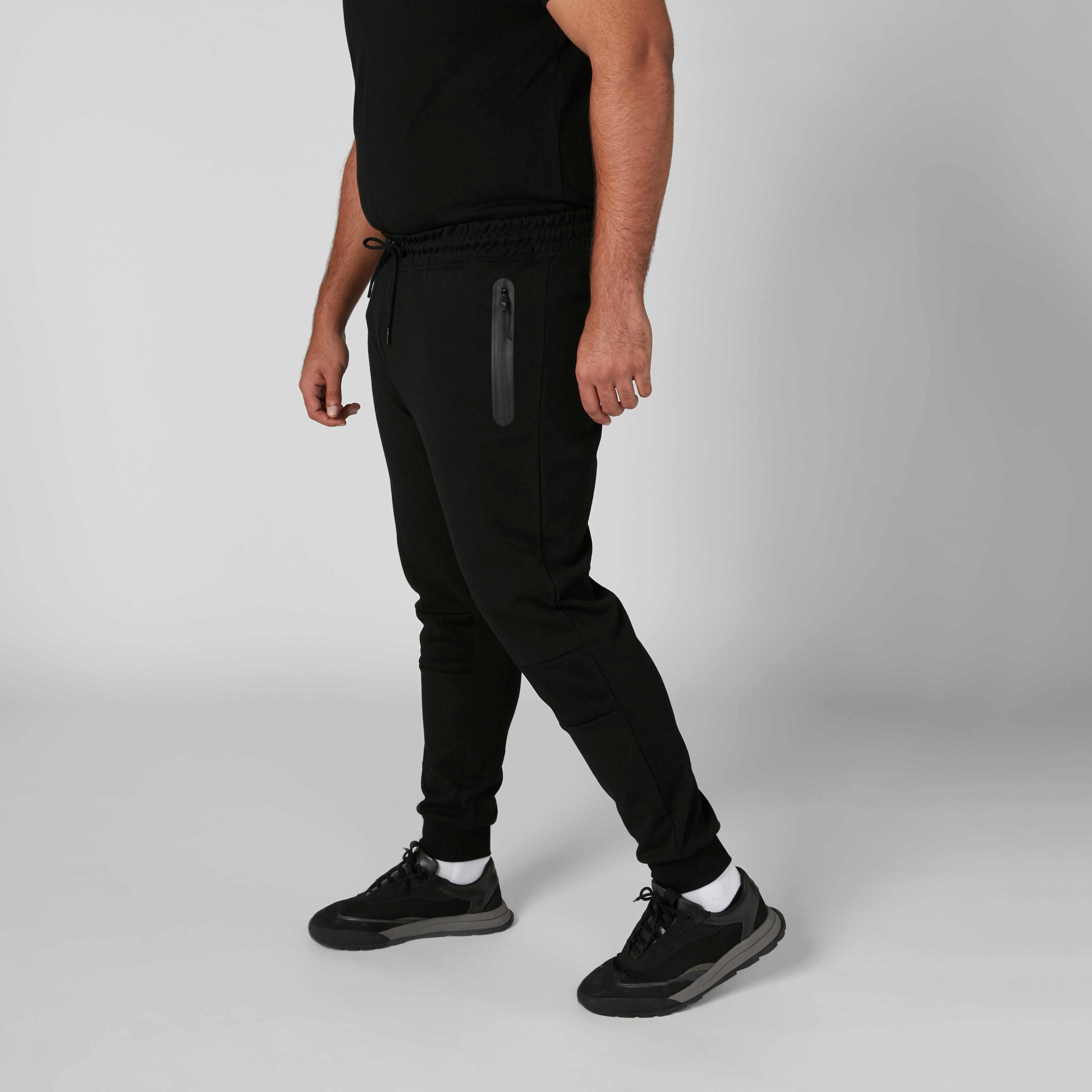 بنطال رياضي برباط وجيوب-men-clothing-bottoms-joggers-image-2