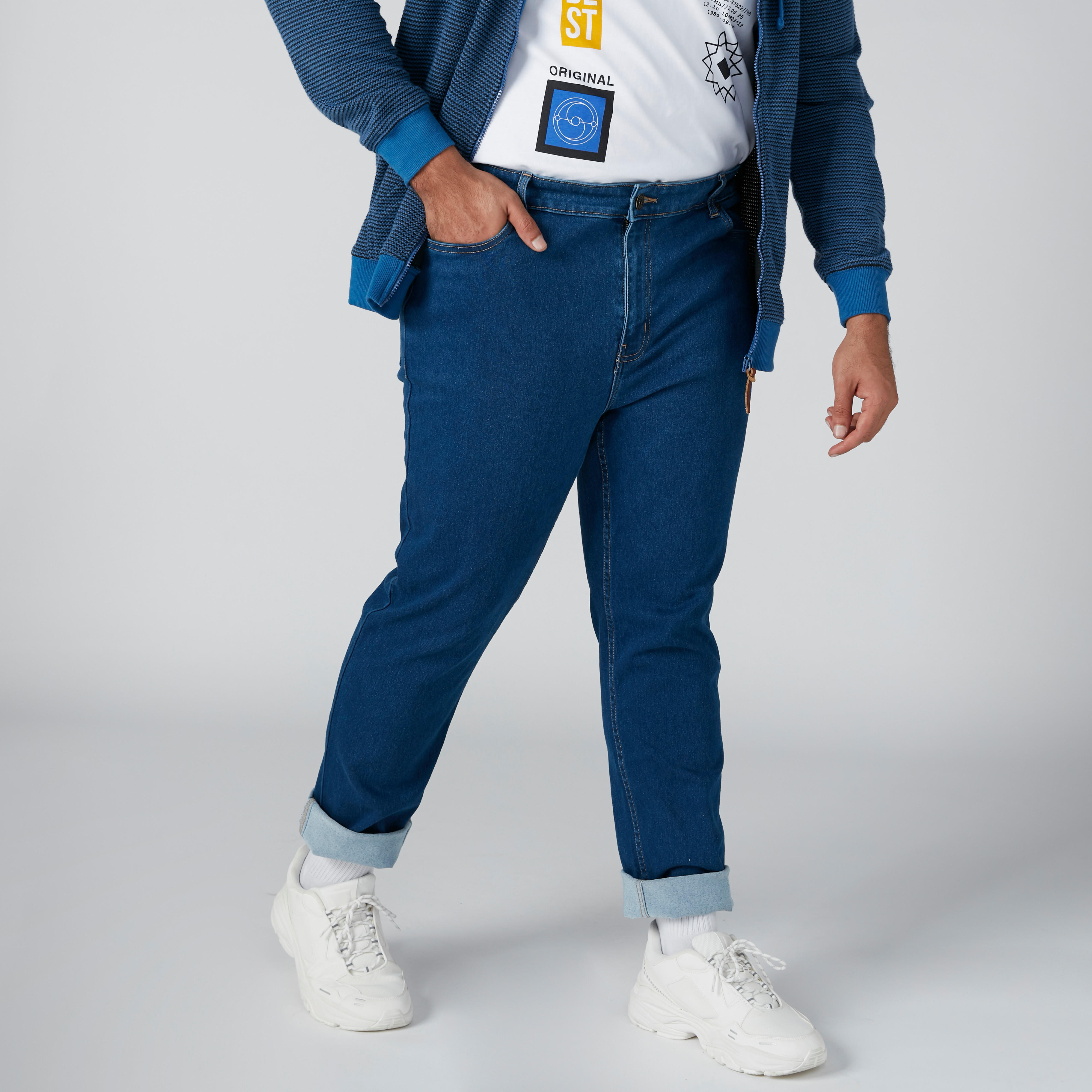 بنطال جينز بقصّة عادية وجيوب-men-clothing-bottoms-jeans-image-2