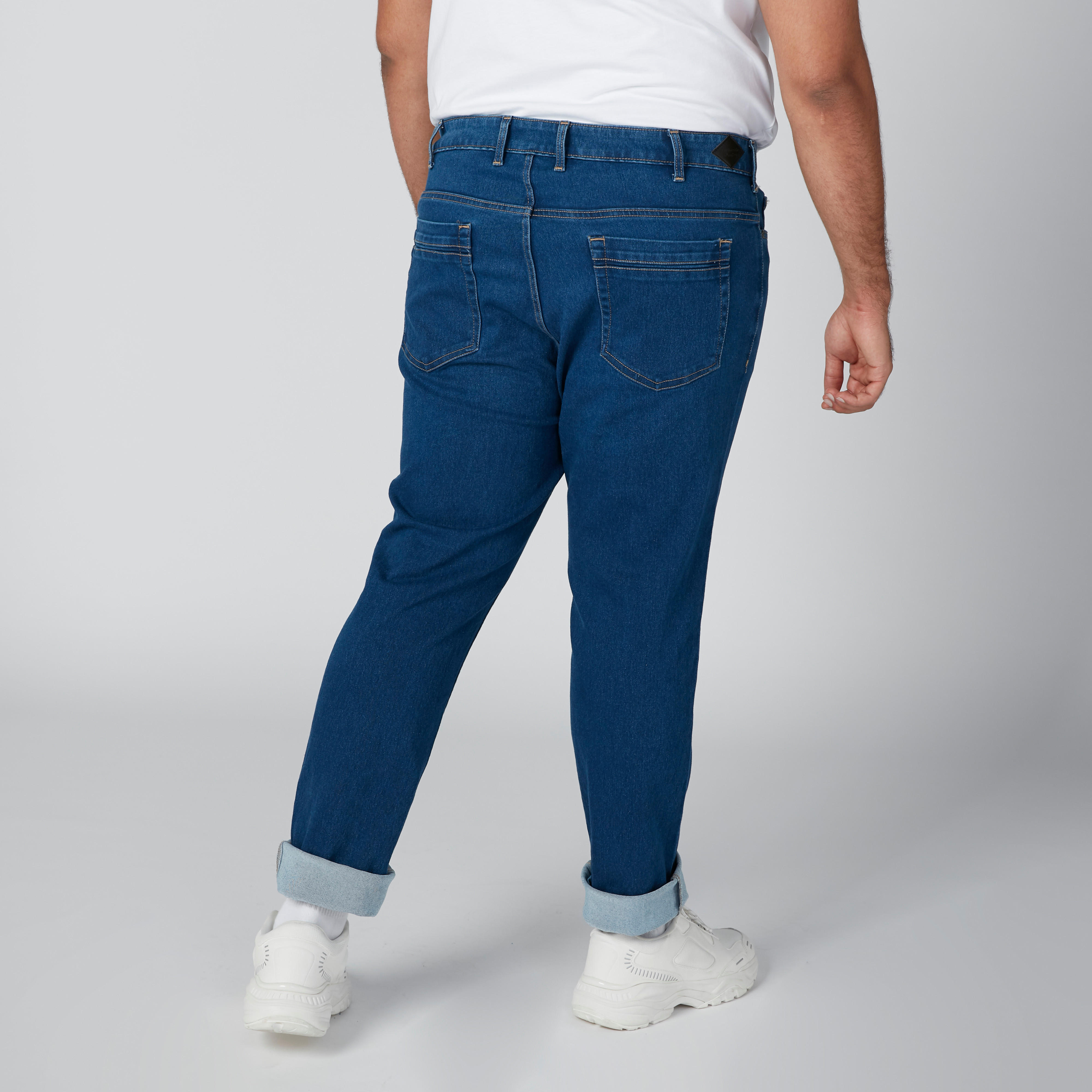 بنطال جينز بقصّة عادية وجيوب-men-clothing-bottoms-jeans-image-3