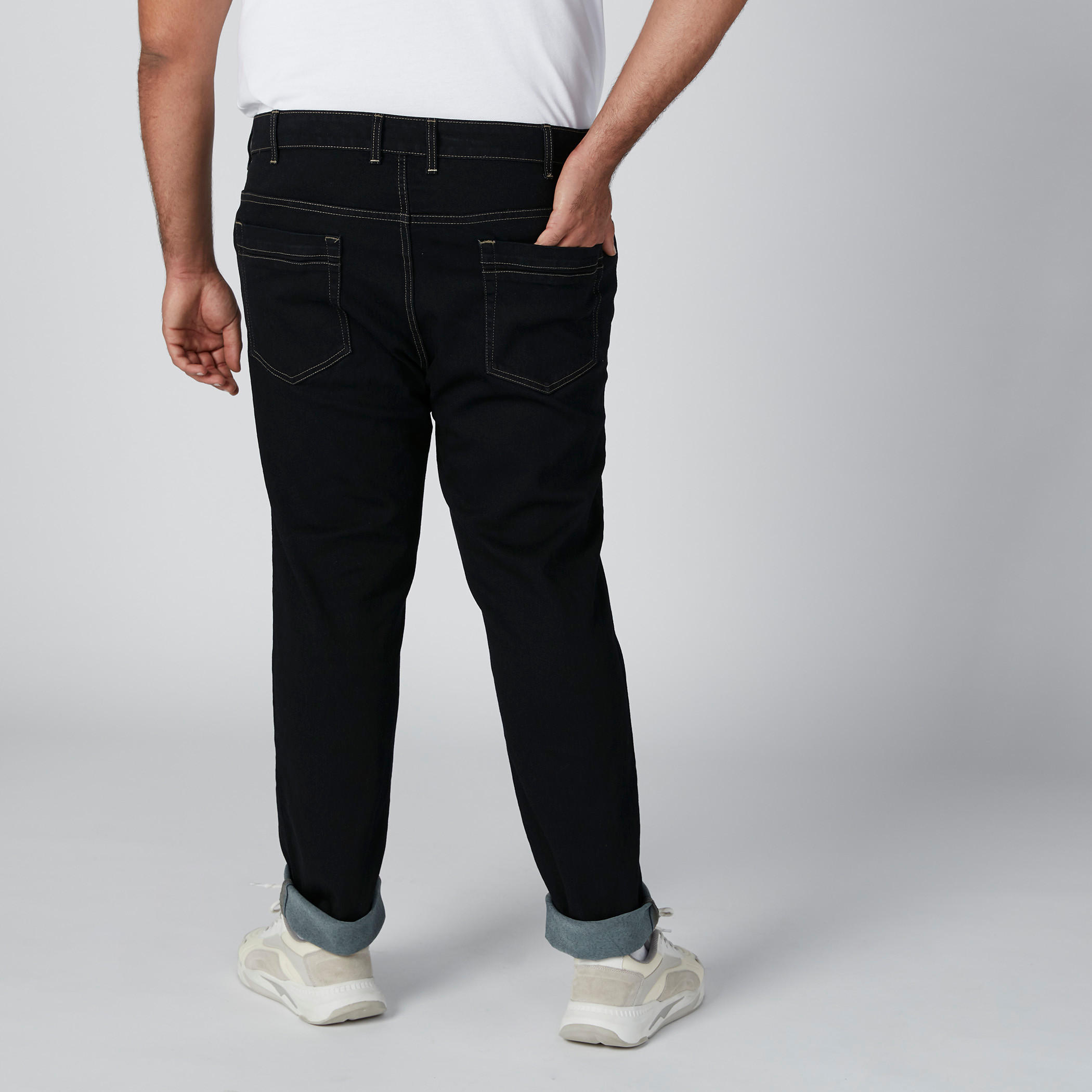 بنطال جينز بقصّة عادية وجيوب ودرزات-men-clothing-bottoms-jeans-image-2