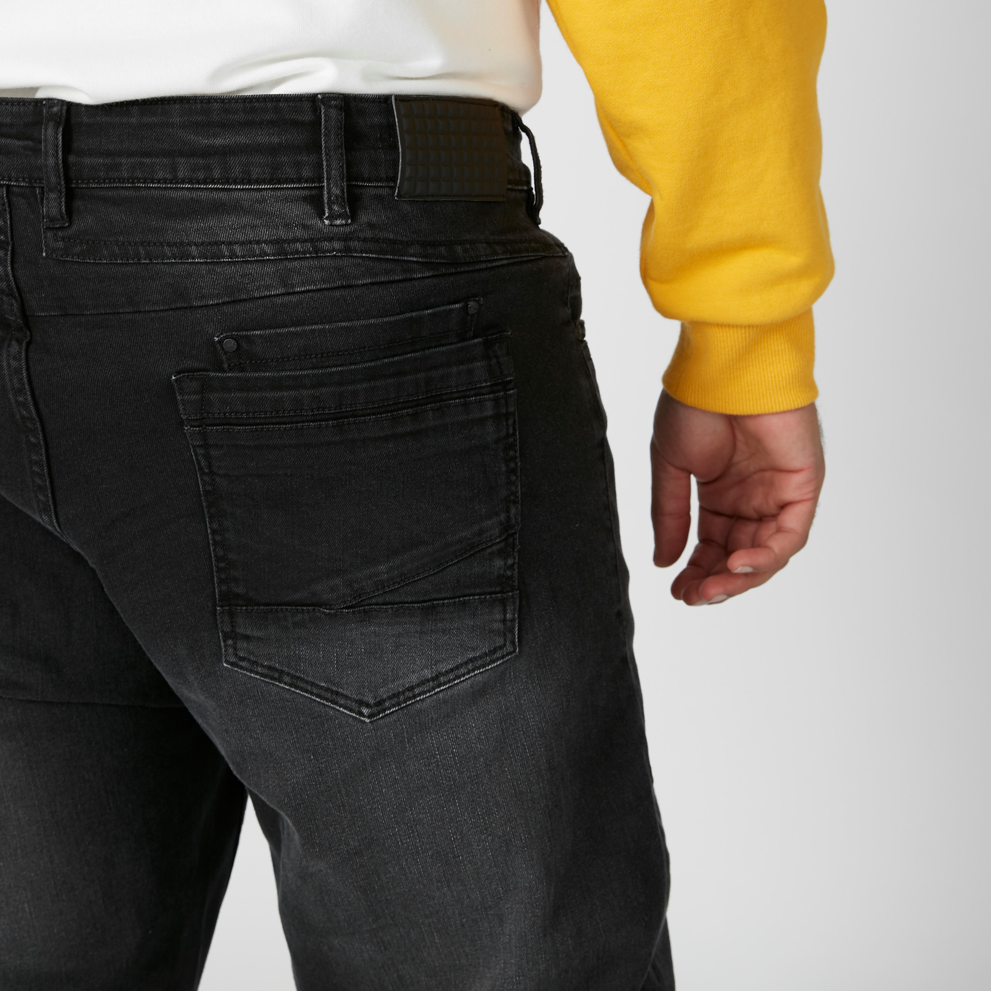 Mid-Rise Jeans in Regular Fit-men-clothing-bottoms-jeans-image-5