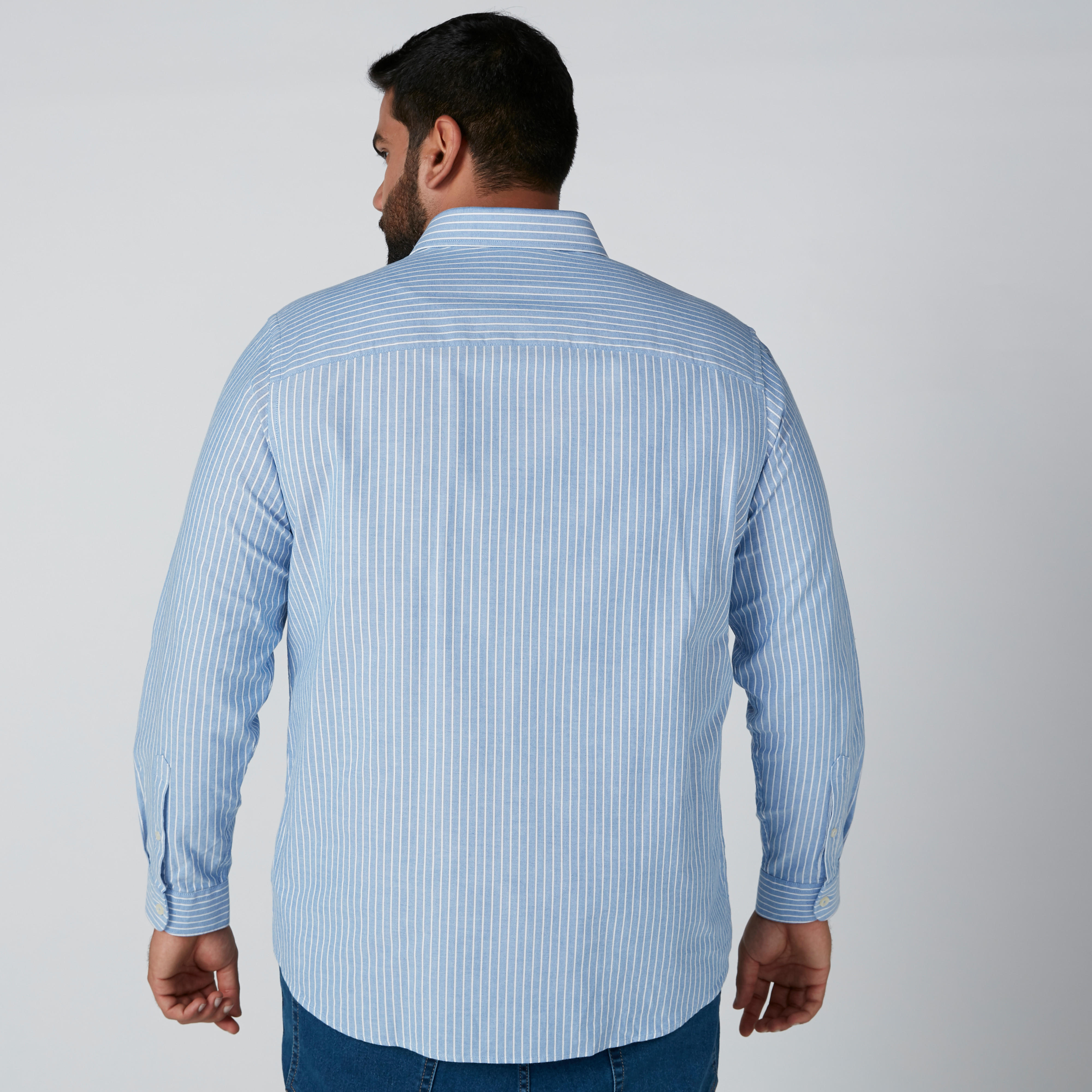 قميص مقلّم بقصّة عاديّة-men-clothing-shirts-image-3