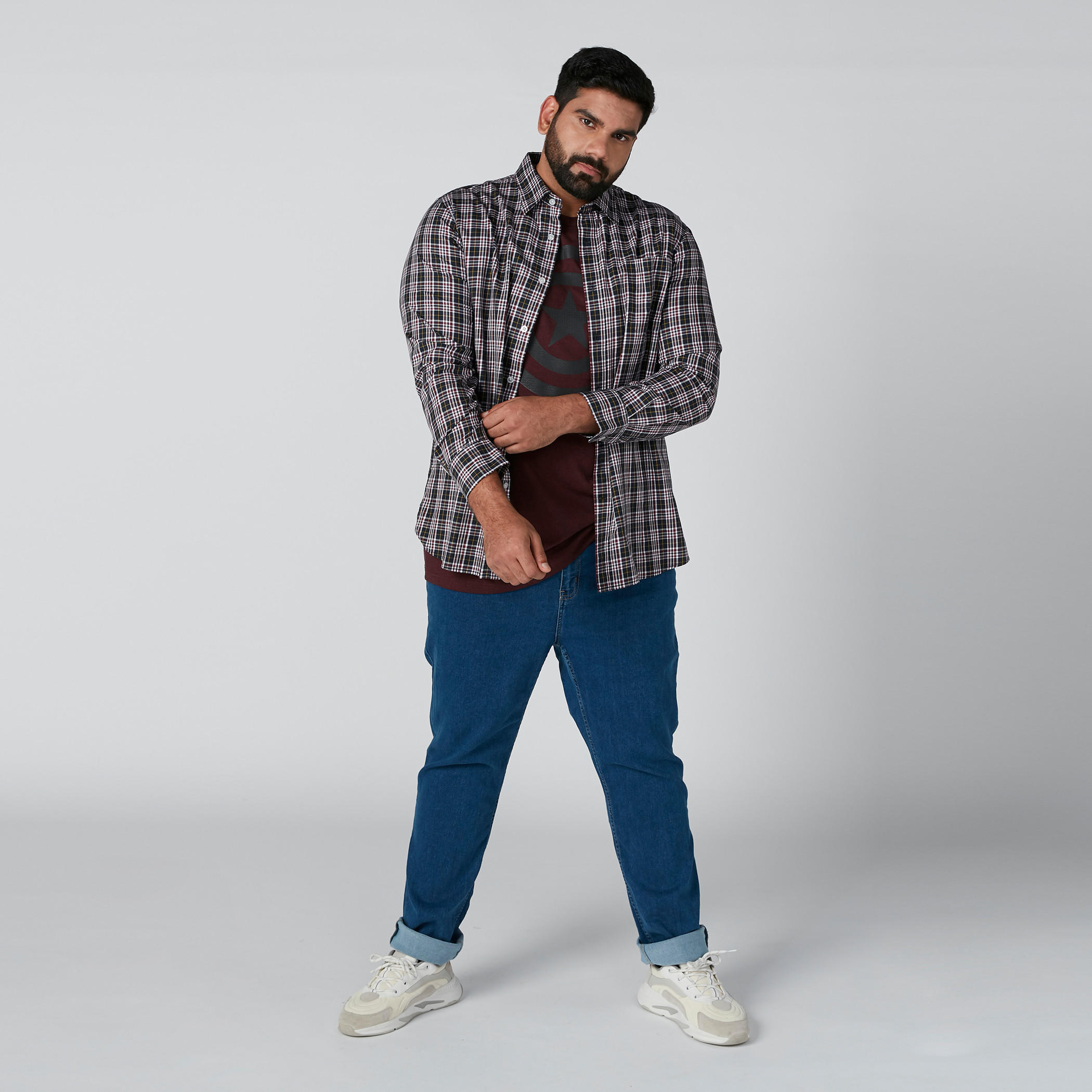 قميص بتصميم كاروهات وأكمام طويلة-men-clothing-shirts-image-2