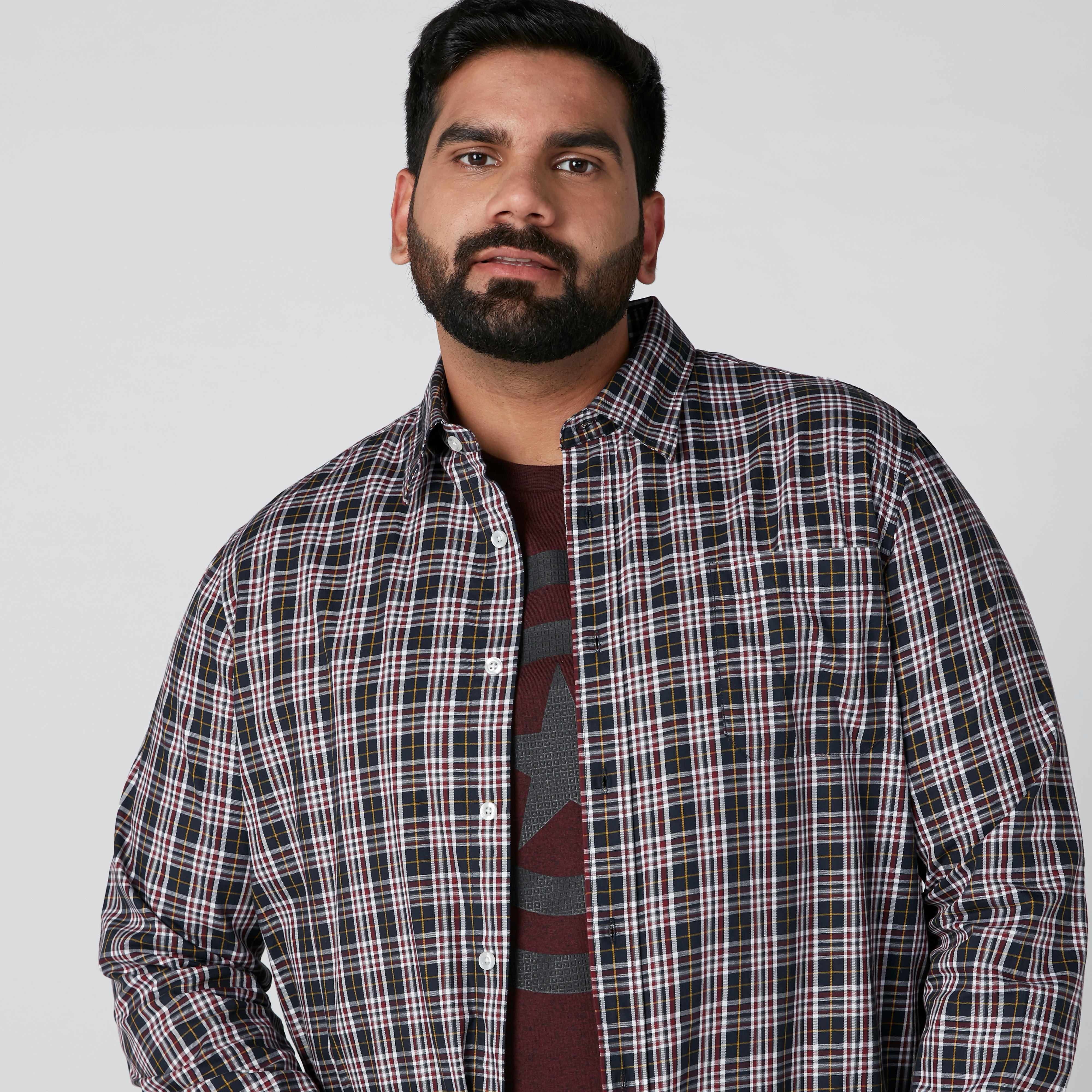 قميص بتصميم كاروهات وأكمام طويلة-men-clothing-shirts-image-4