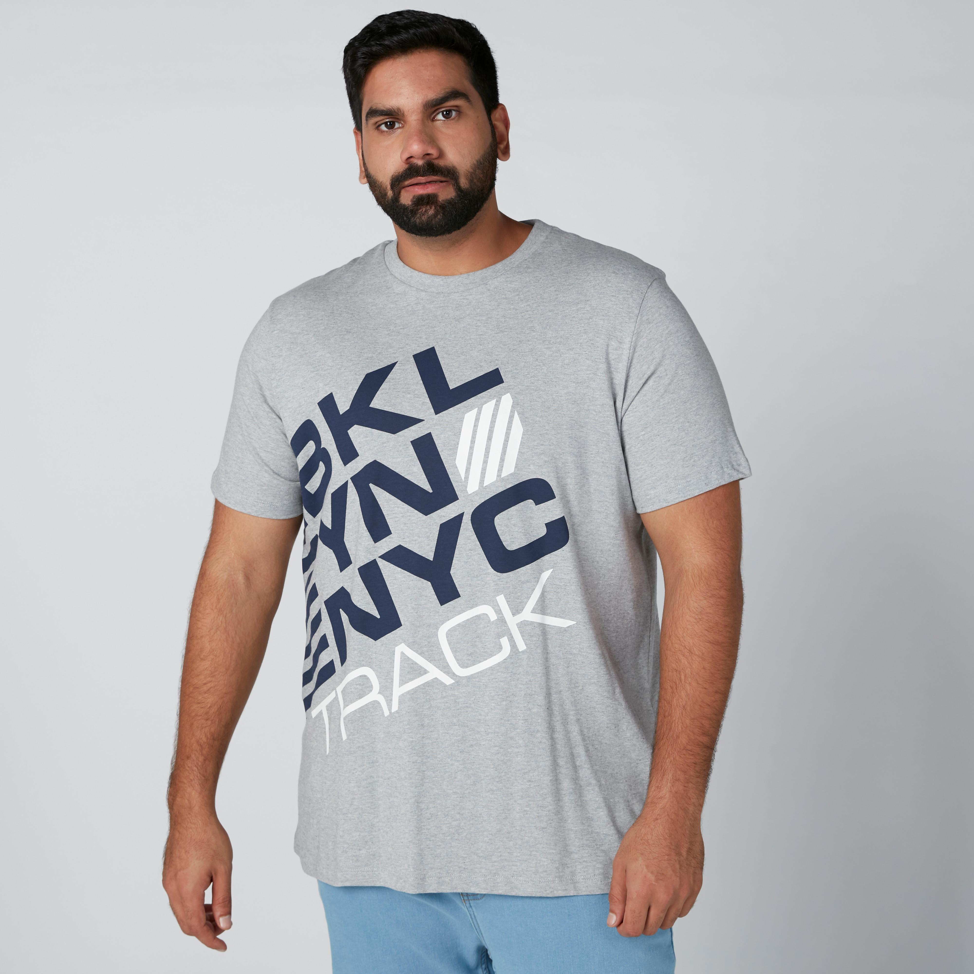 تيشيرت بأكمام قصيرة وطباعة جرافيك-men-clothing-tshirtsandpolos-tshirts-image-1