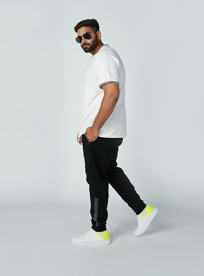 بنطال رياضي بخصر متوسط وشريطة وجيوب-men-clothing-bottoms-joggers-image-1