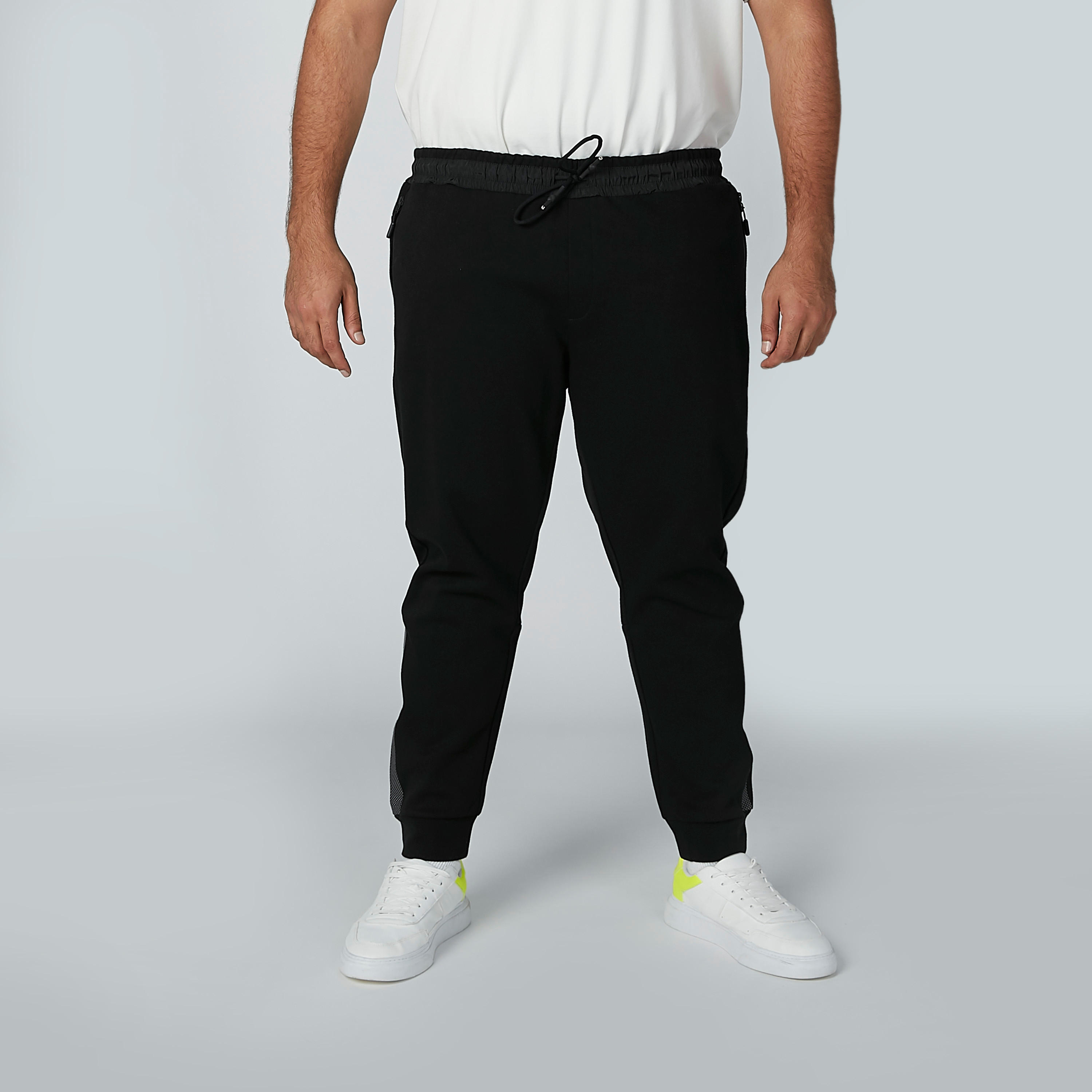 بنطال رياضي بخصر متوسط وشريطة وجيوب-men-clothing-bottoms-joggers-image-4