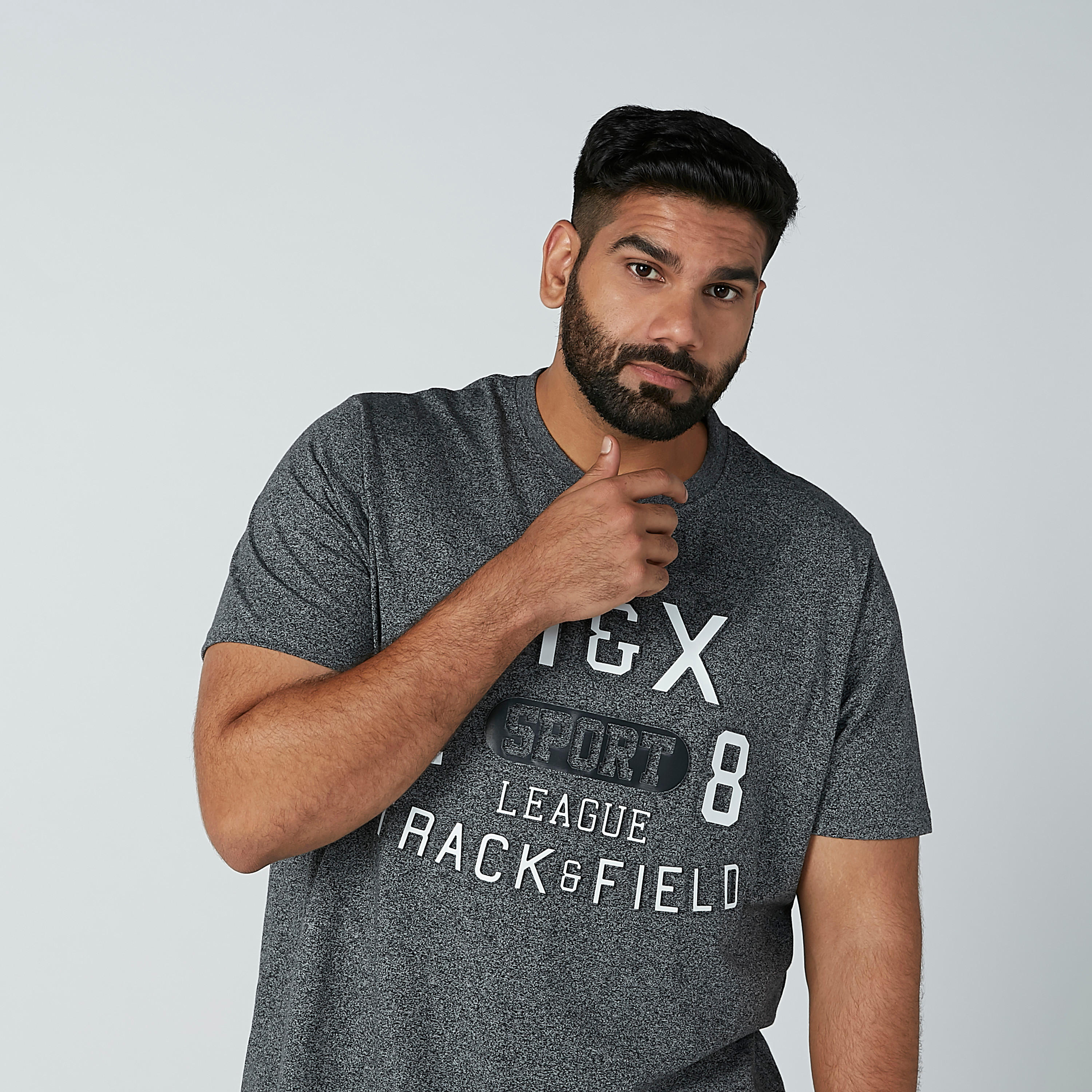 تيشيرت بياقة مستديرة وأكمام قصيرة وطبعات-men-clothing-tshirtsandpolos-tshirts-image-2
