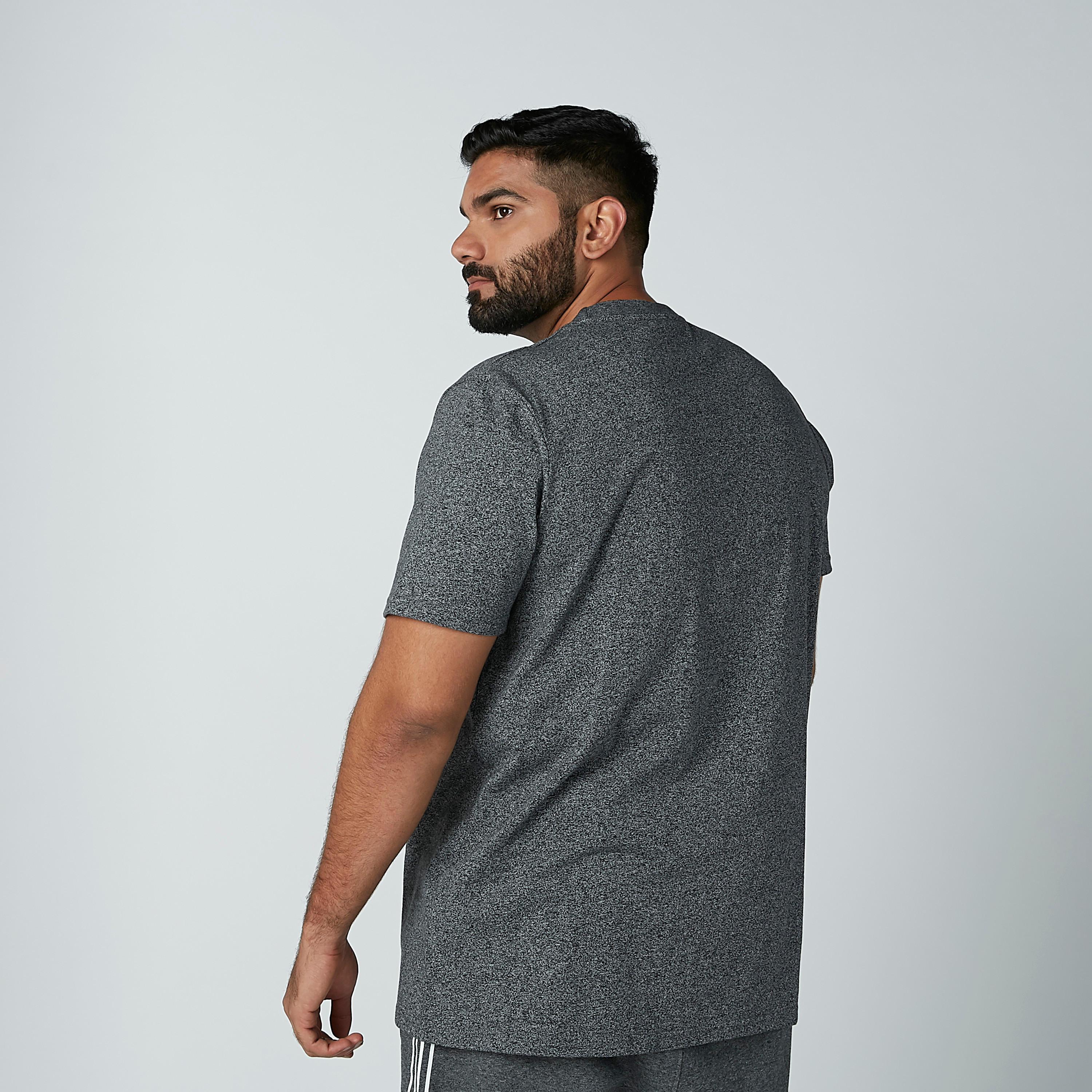 تيشيرت بياقة مستديرة وأكمام قصيرة وطبعات-men-clothing-tshirtsandpolos-tshirts-image-4