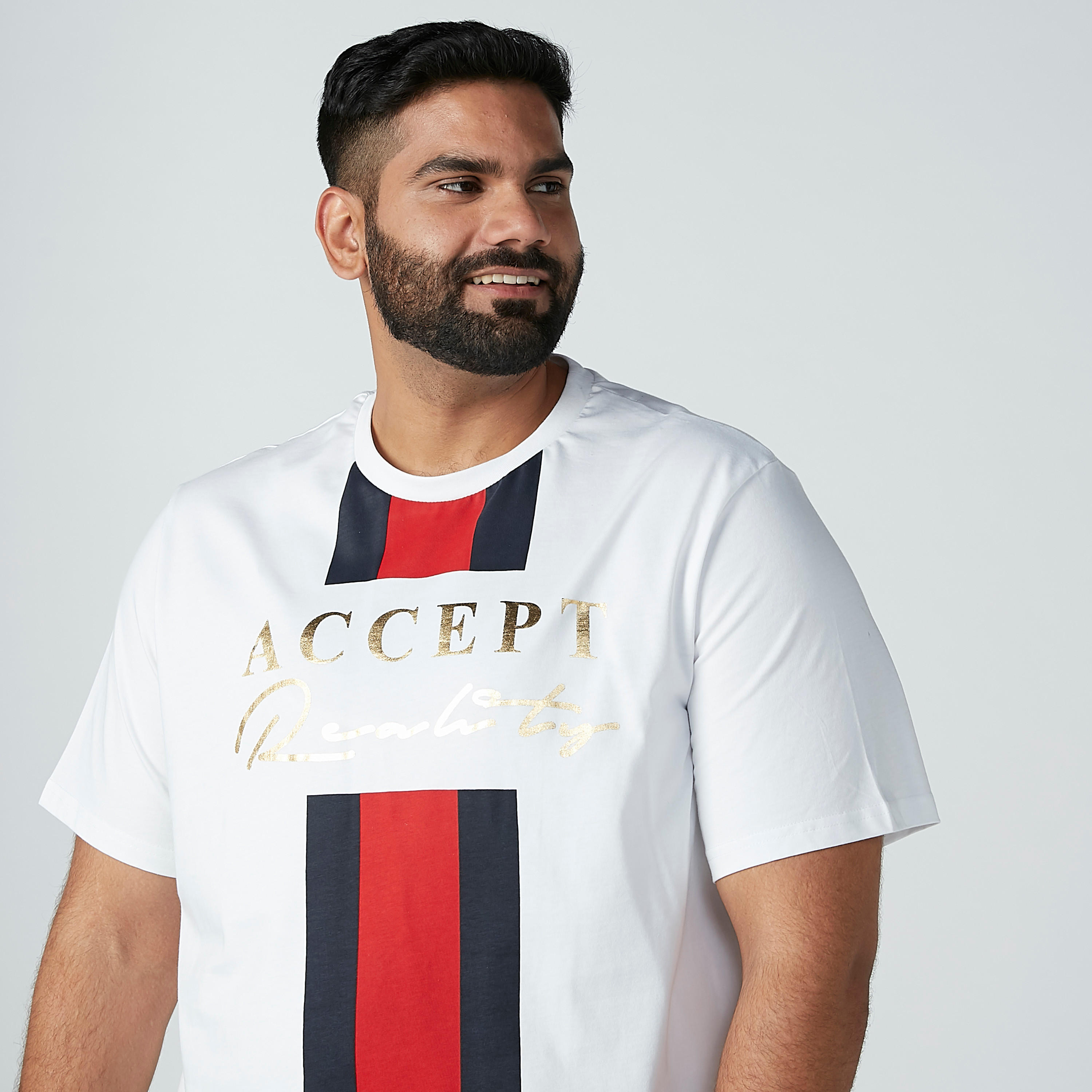 تيشيرت مستدام بياقة ضيّقة وأكمام قصيرة وطبعات-men-clothing-tshirtsandpolos-tshirts-image-2