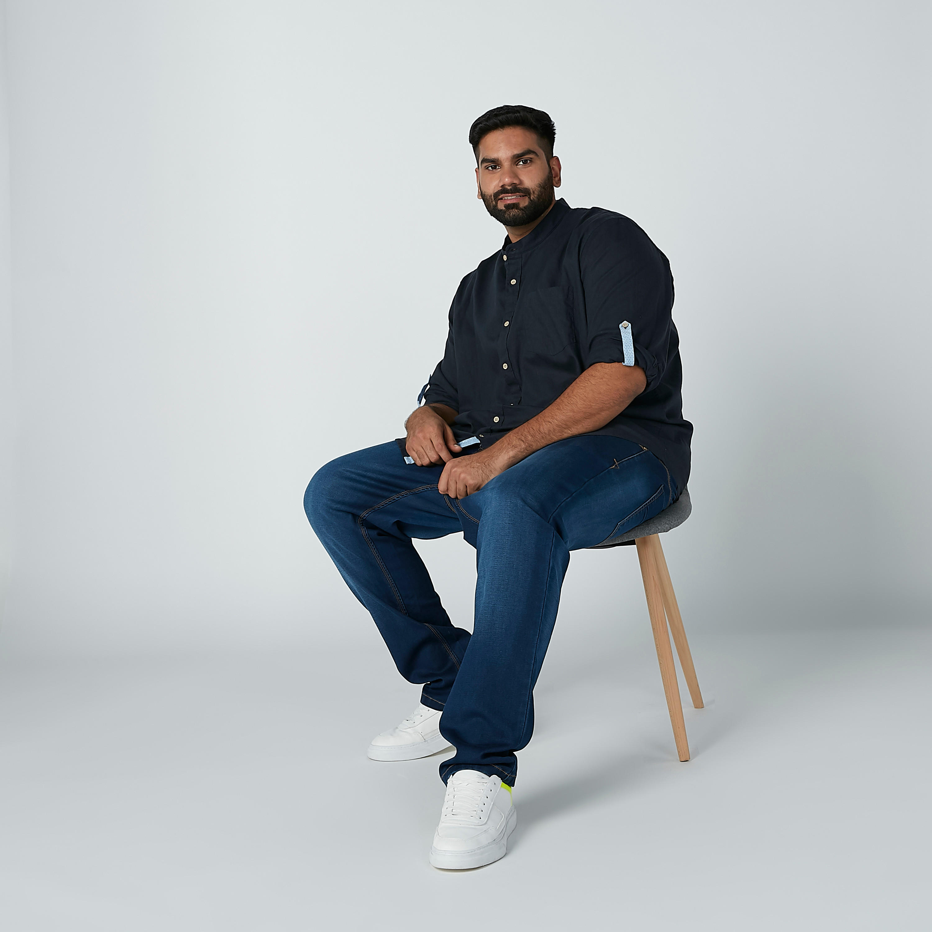 قميص سادة بياقة ماندارين وأكمام طويلة-men-clothing-shirts-image-4
