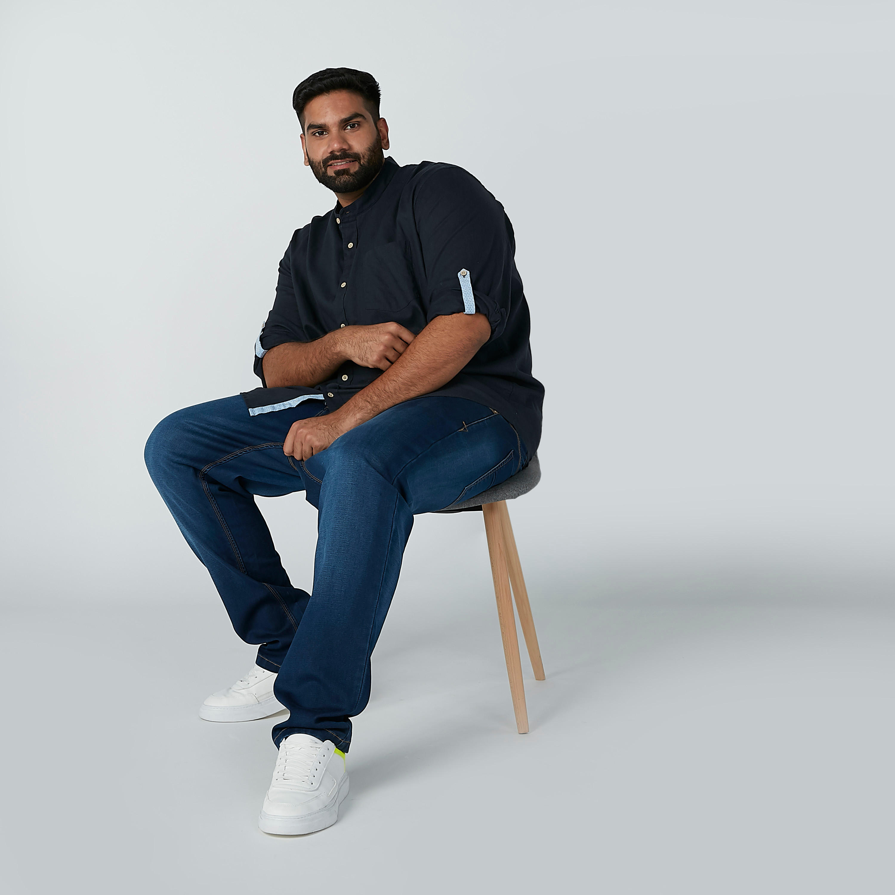 بنطال جينز طويل بجيوب-men-clothing-bottoms-jeans-image-2