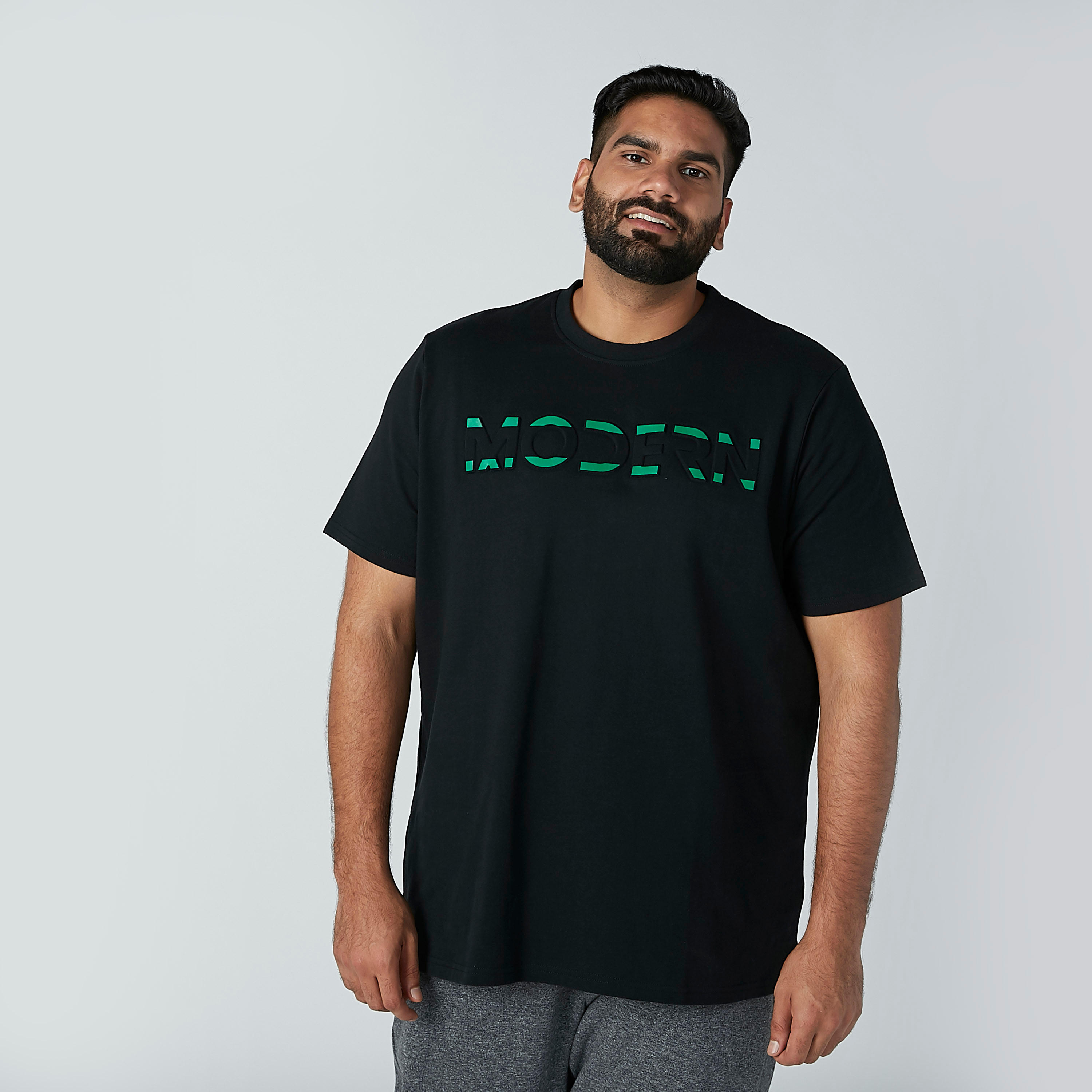 تيشيرت بياقة مستديرة وأكمام قصيرة وطبعات-men-clothing-tshirtsandpolos-tshirts-image-4