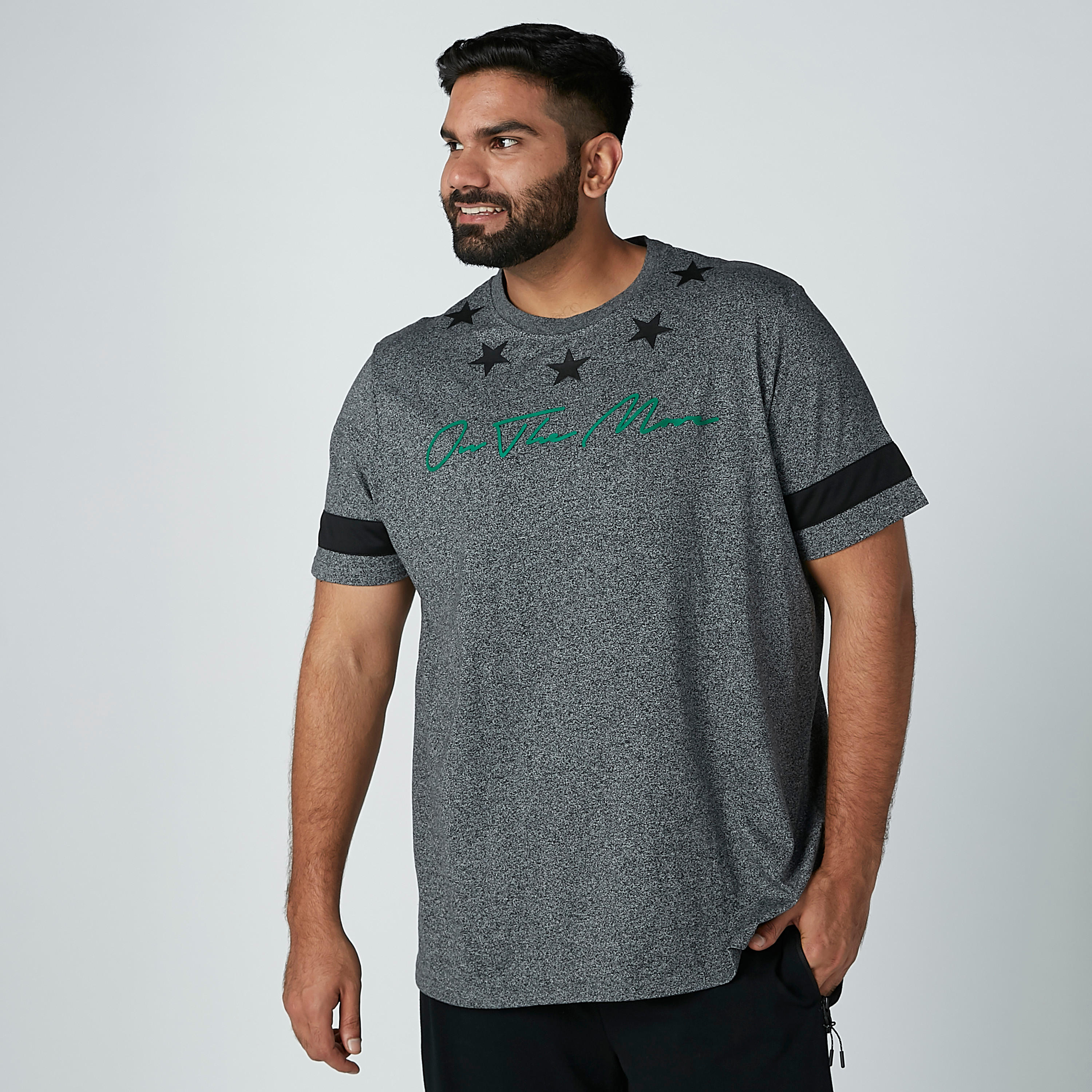 تيشيرت بياقة مستديرة وأكمام قصيرة وطبعات-men-clothing-tshirtsandpolos-tshirts-image-3