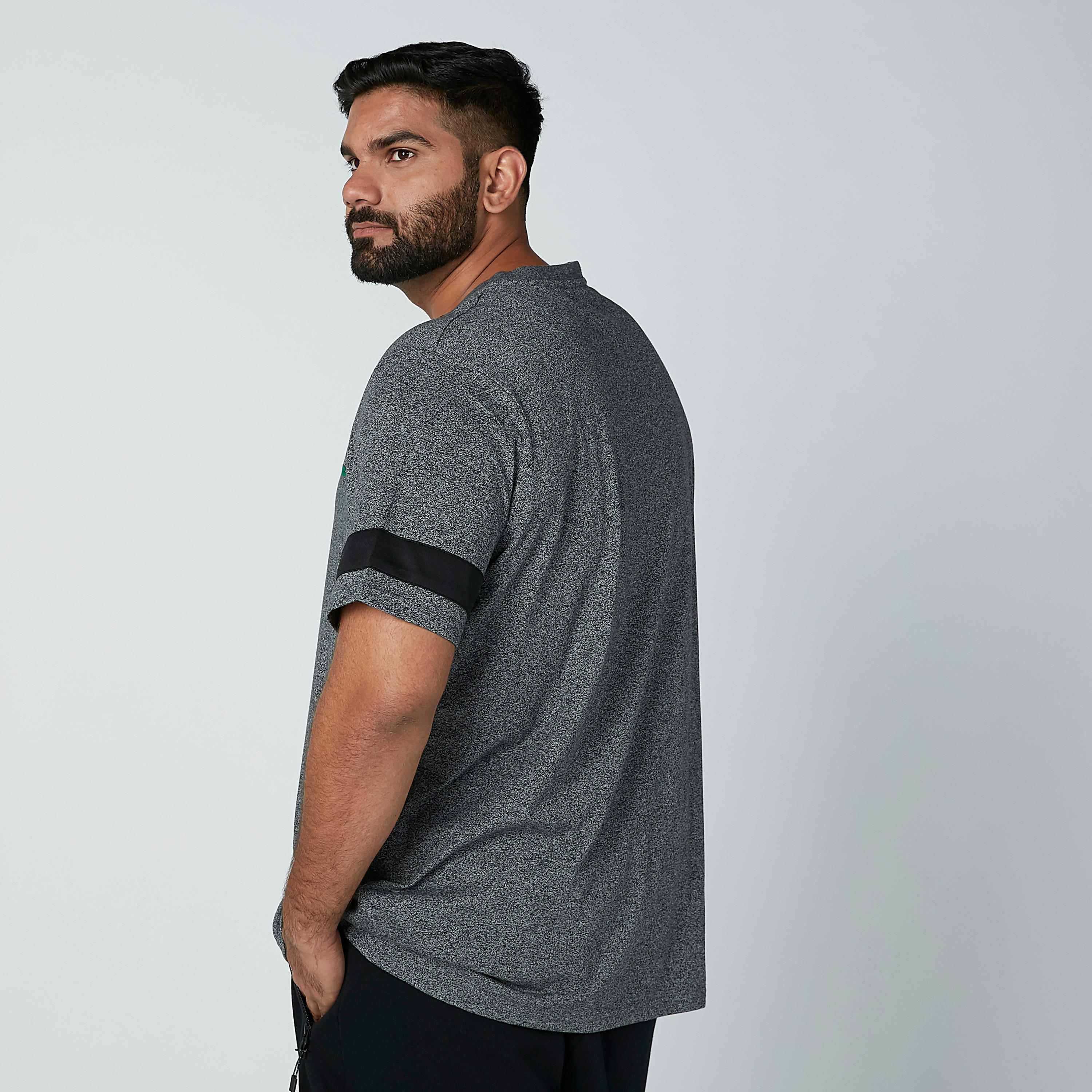 تيشيرت بياقة مستديرة وأكمام قصيرة وطبعات-men-clothing-tshirtsandpolos-tshirts-image-2