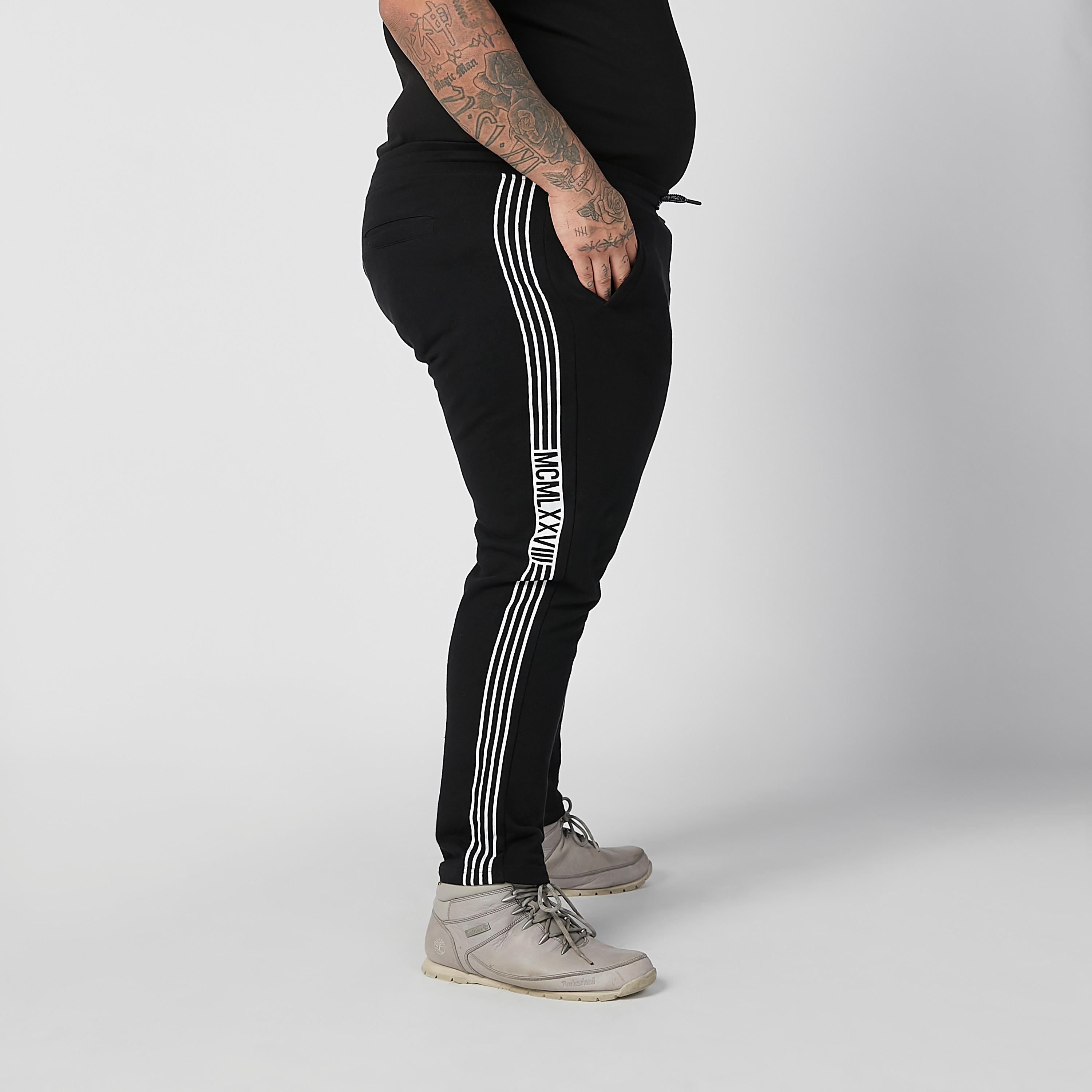 Striped Pants with Printed Drawstring and Pocket Detail-men-clothing-bottoms-trousersandchinos-trousers-image-4