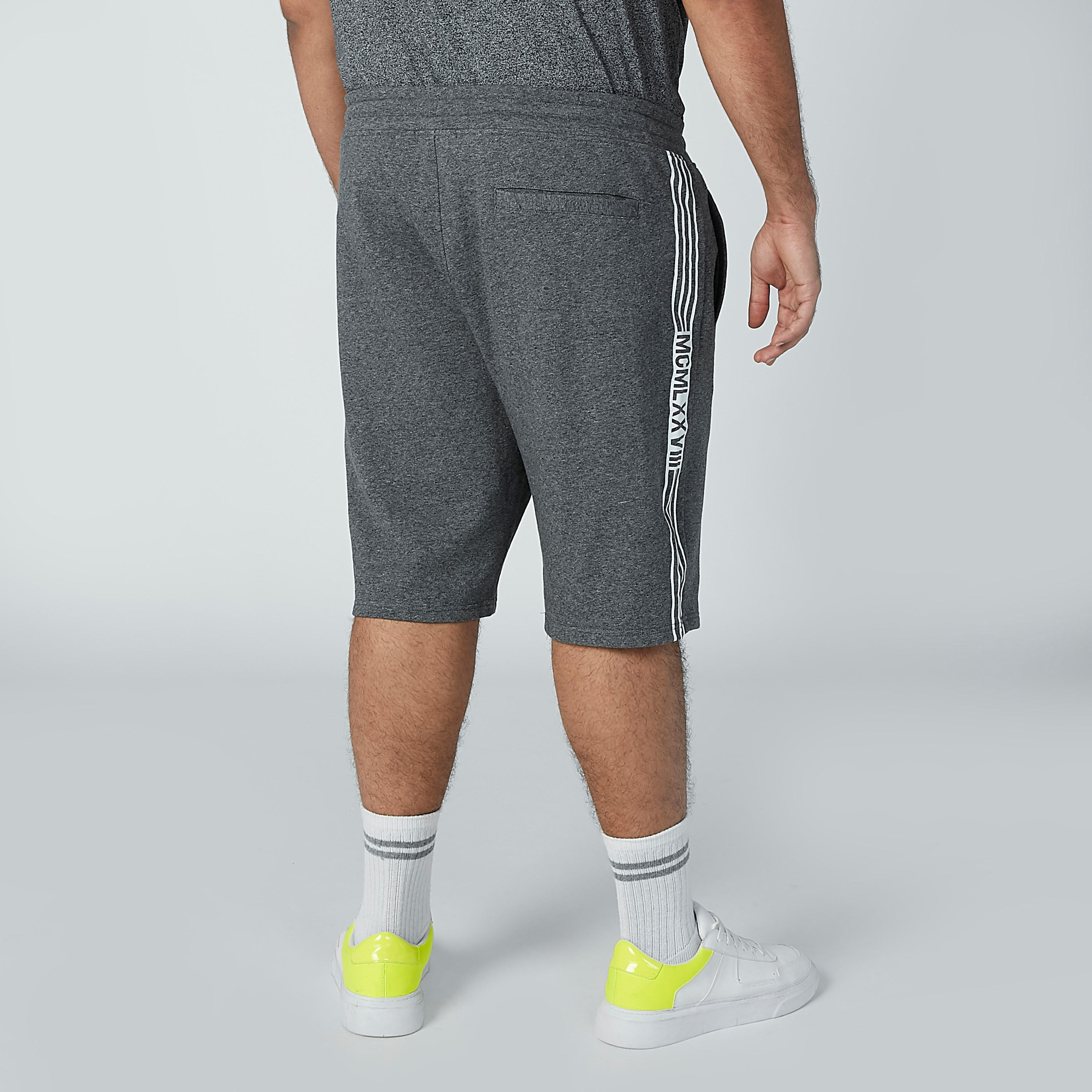 شورت برباط وجيوب وشريطة-men-clothing-bottoms-shorts-image-3