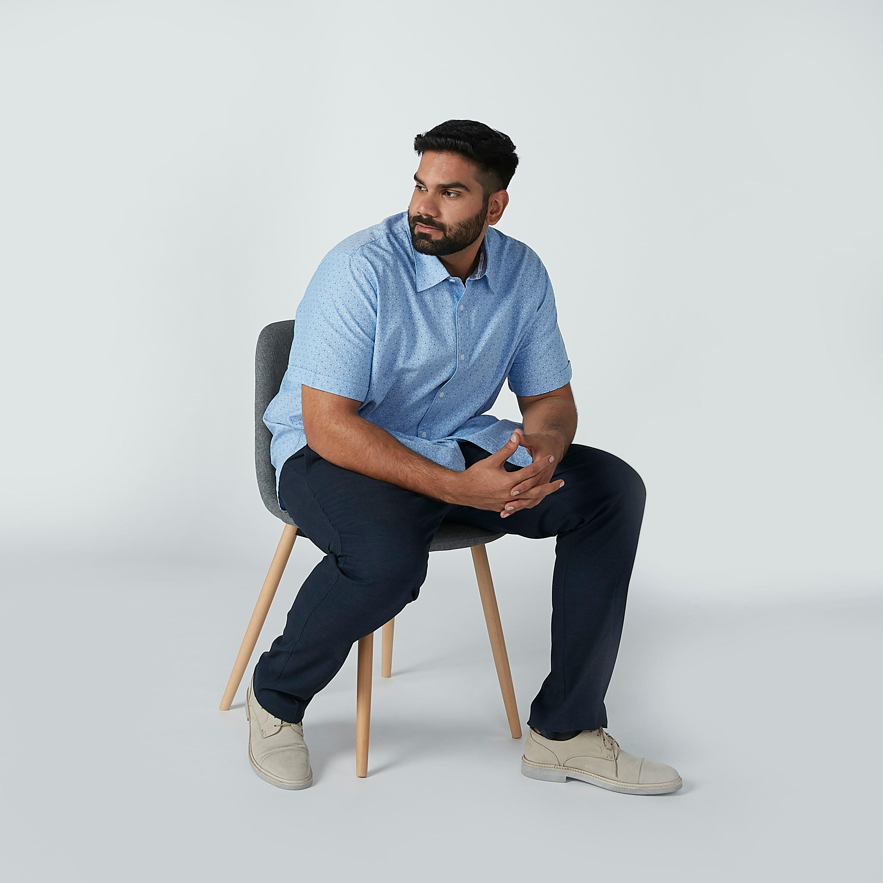 قميص بأكمام قصيرة وأزرار وطبعات-men-clothing-shirts-image-2