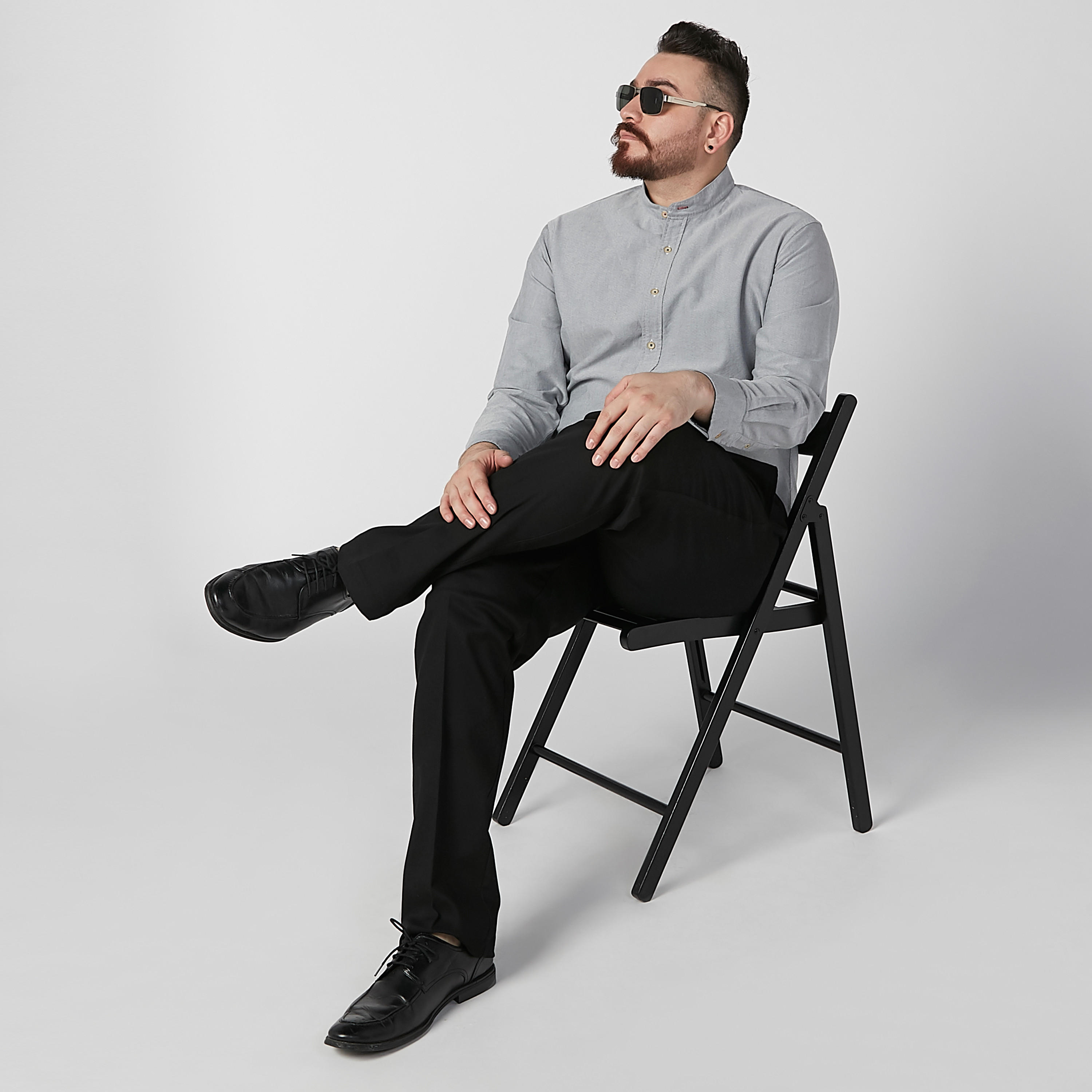 بنطلون سادة بجيوب وحلقات للحزام-men-clothing-bottoms-trousersandchinos-trousers-image-1