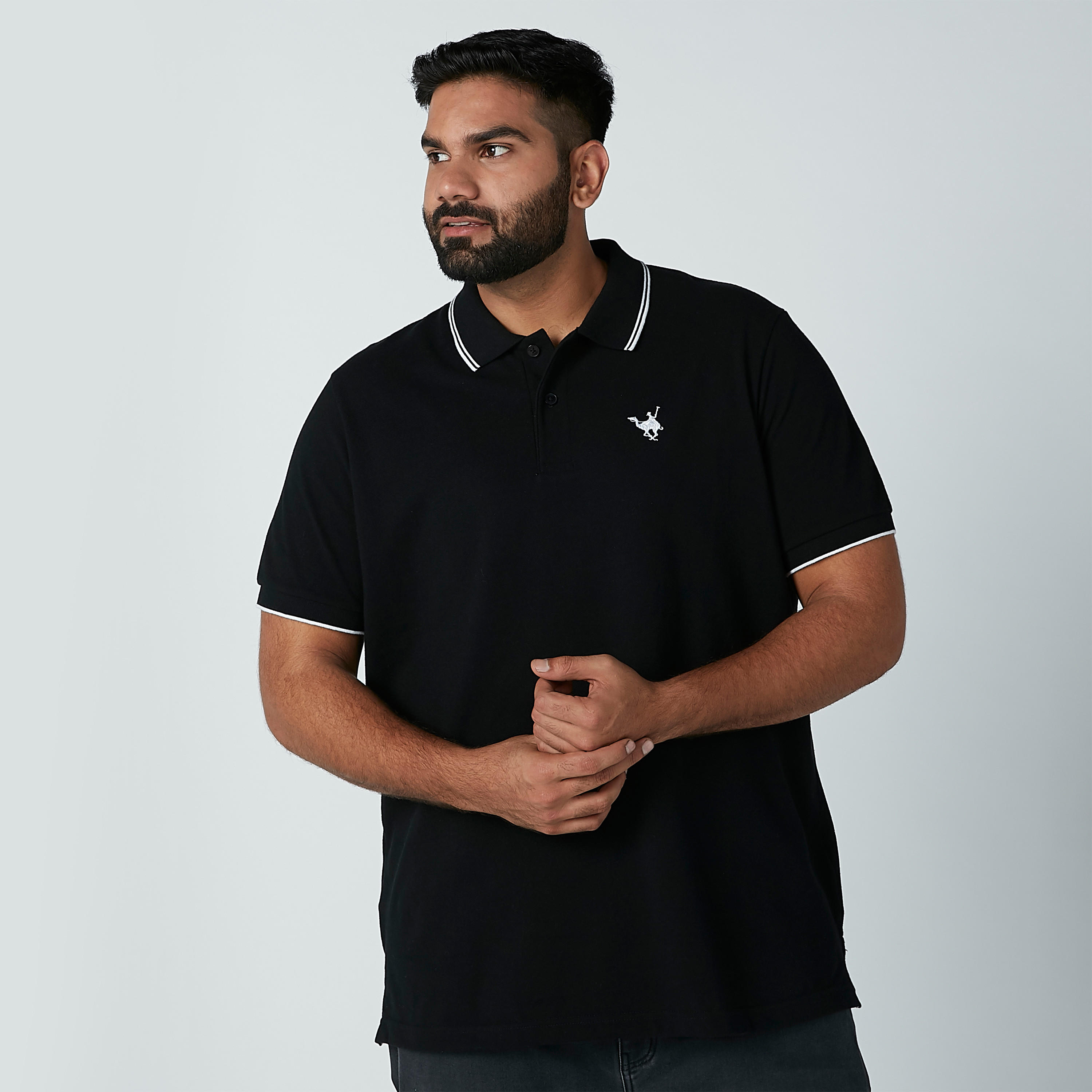 تيشيرت مطرّز بياقة بولو وأكمام قصيرة-men-clothing-tshirtsandpolos-polos-image-1